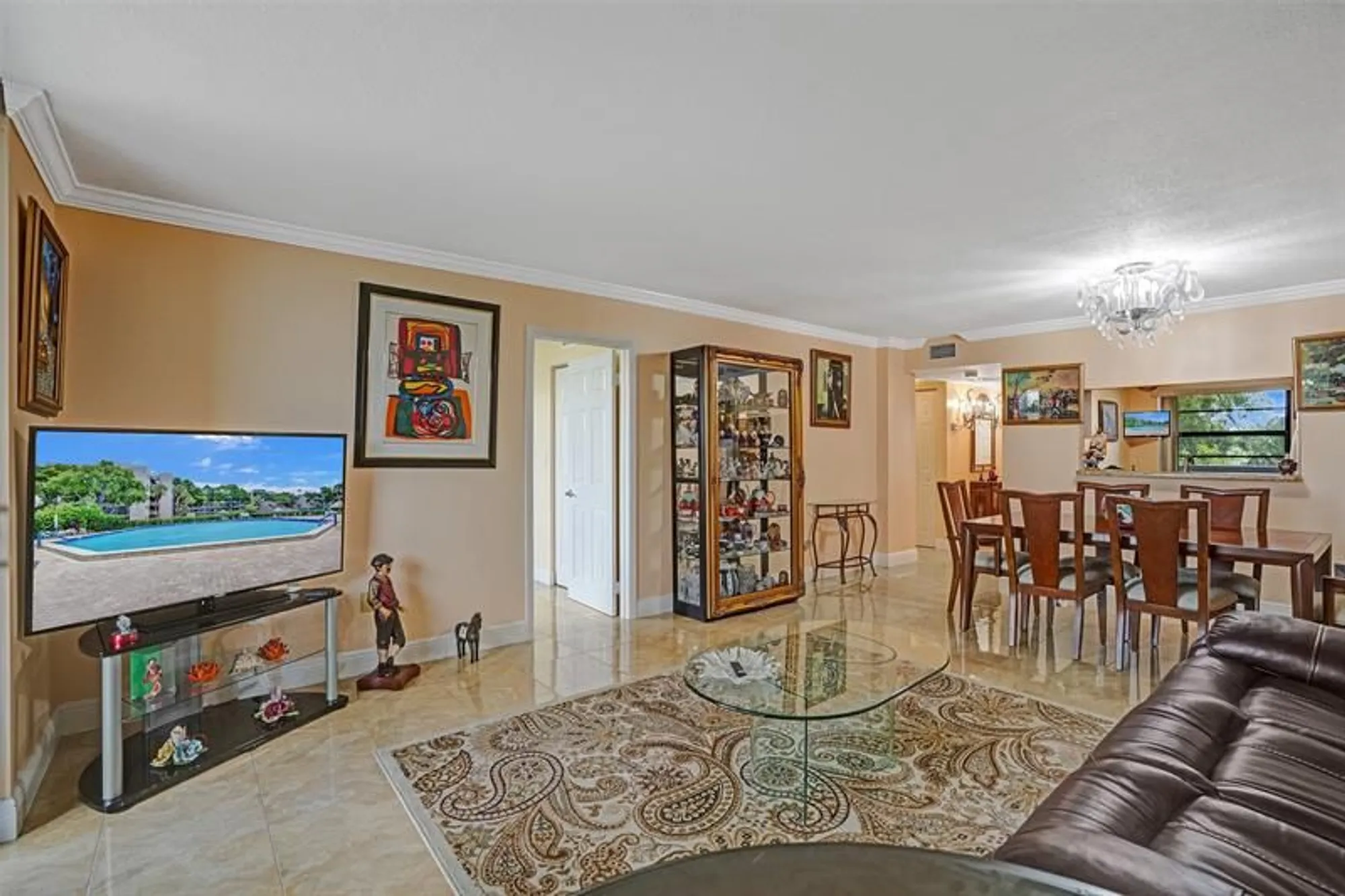 Property Slideshow image 16 of 48 | 1101 colony point cir 403, Pembroke Pines, FL, 33026