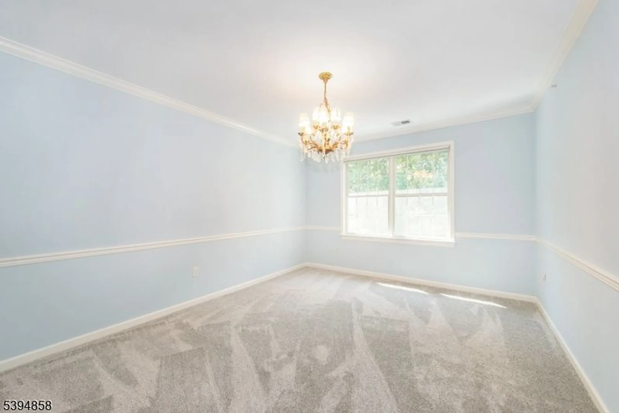 Property Slideshow image 10 of 20 | 29 ridgeview ln, Mount Arlington, NJ, 07856