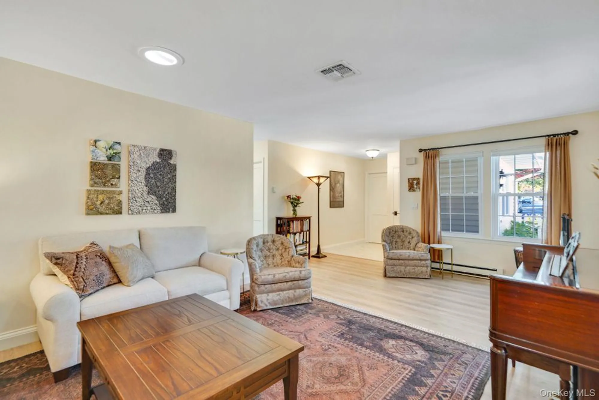 Property Slideshow image 11 of 25 | 12 revere dr, Sayville, NY, 11782