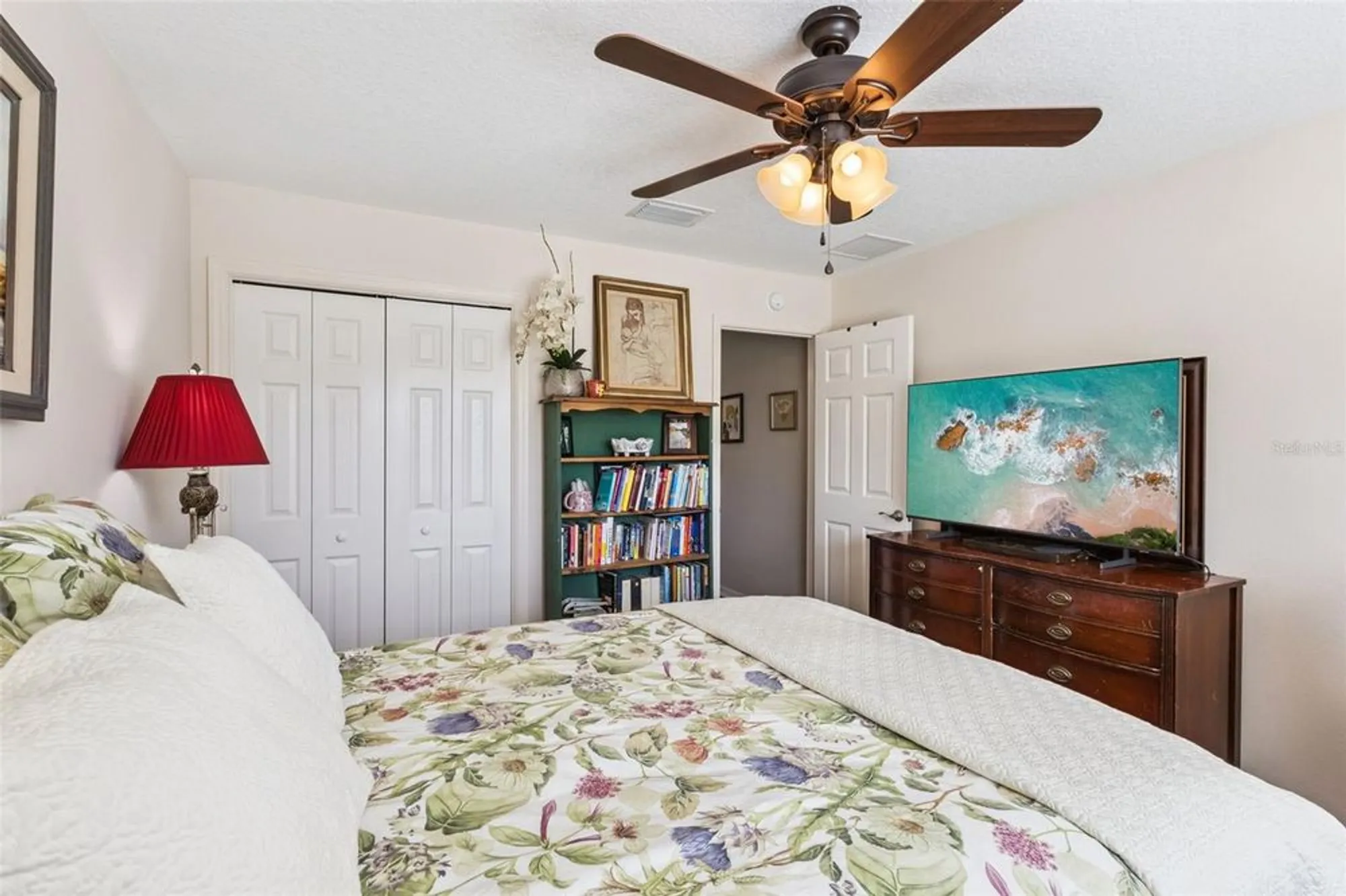 Property Slideshow image 27 of 75 | 909 abaco path, The Villages, FL, 32163