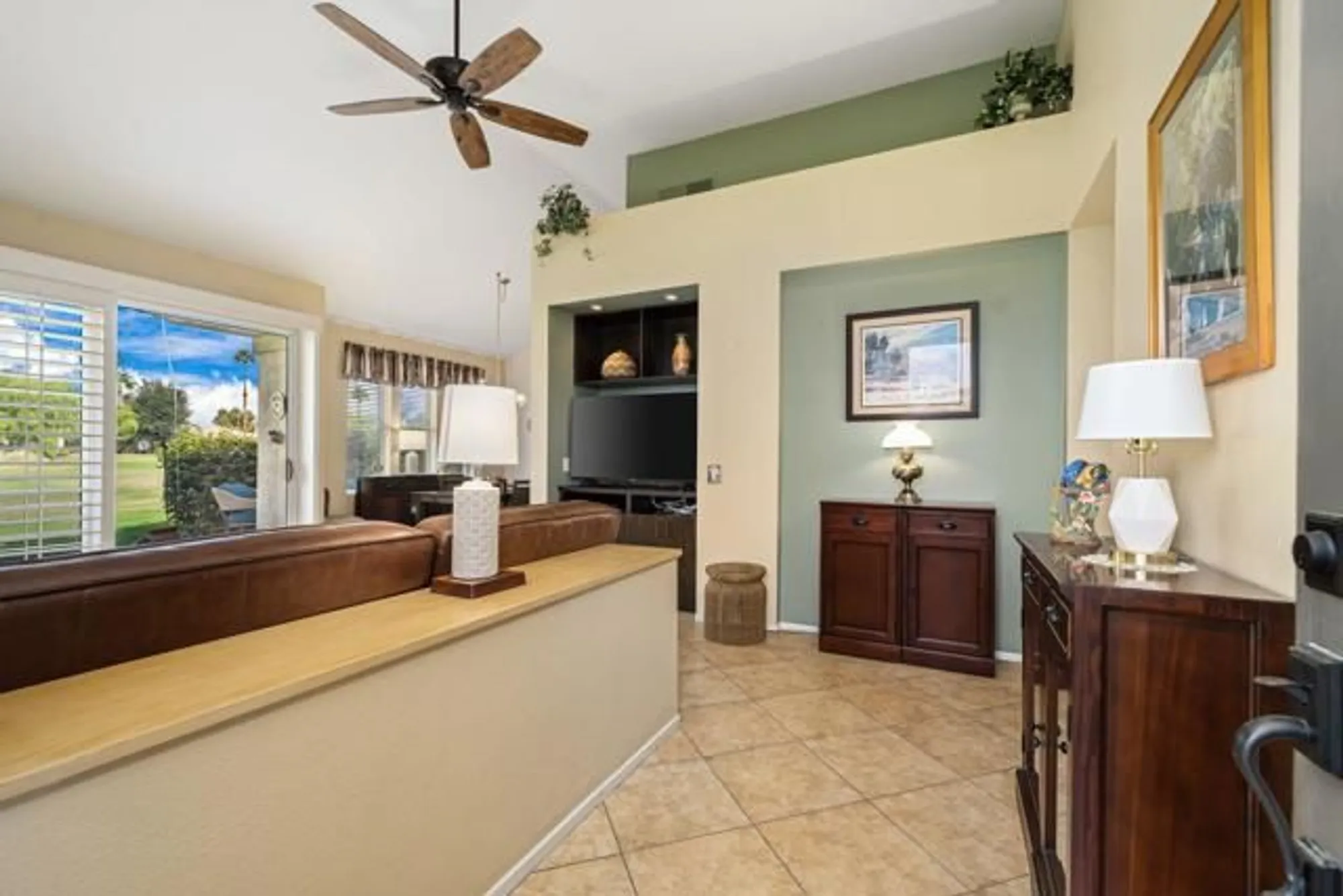 Property Slideshow image 20 of 43 | 55199 laurel vly, La Quinta, CA, 92253