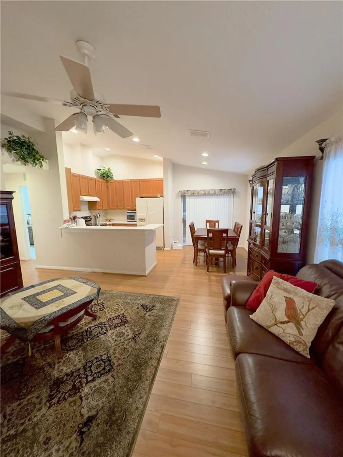 Property Slideshow image 19 of 29 | 2931 walnut grove ct, Holiday, FL, 34691