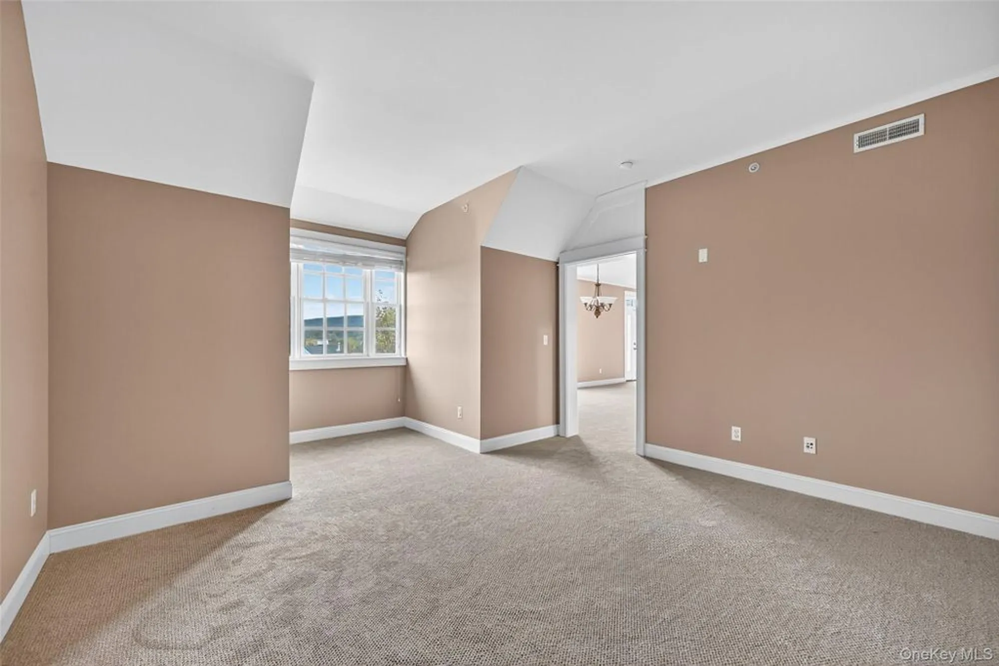 Property Slideshow image 17 of 31 | 15 cropsey st # 15-3a, Warwick, NY, 10990
