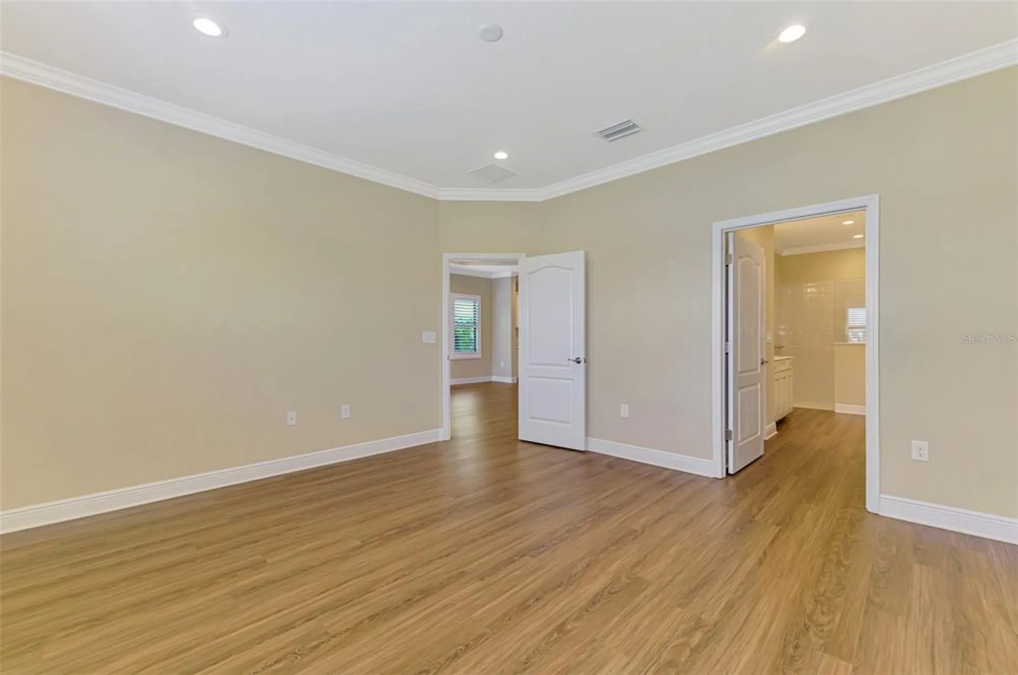 Property Slideshow image 25 of 69 | 21641 winter park ct, Venice, FL, 34293