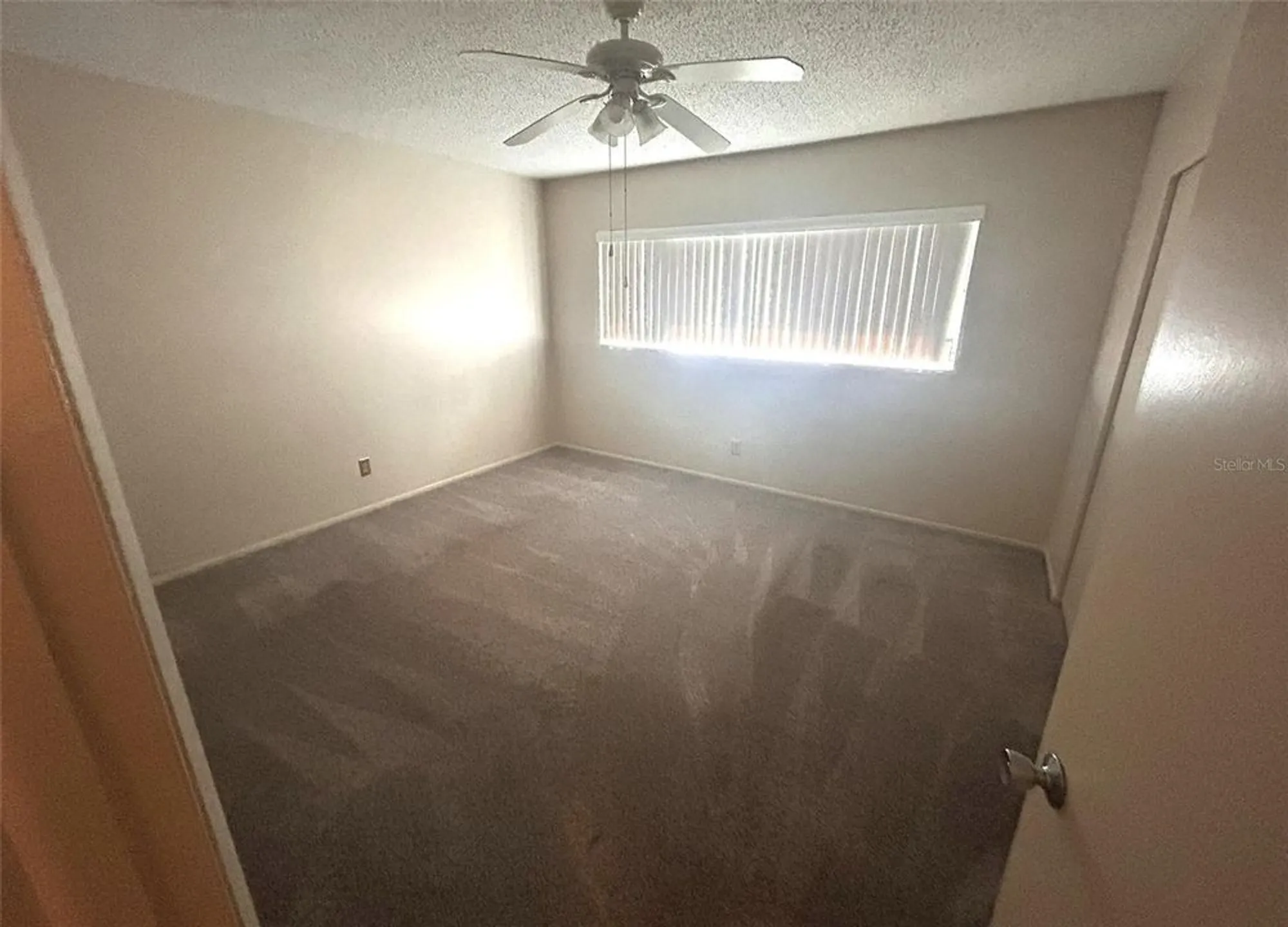Property Slideshow image 26 of 55 | 2402 ecuadorian way apt 18, Clearwater, FL, 33763