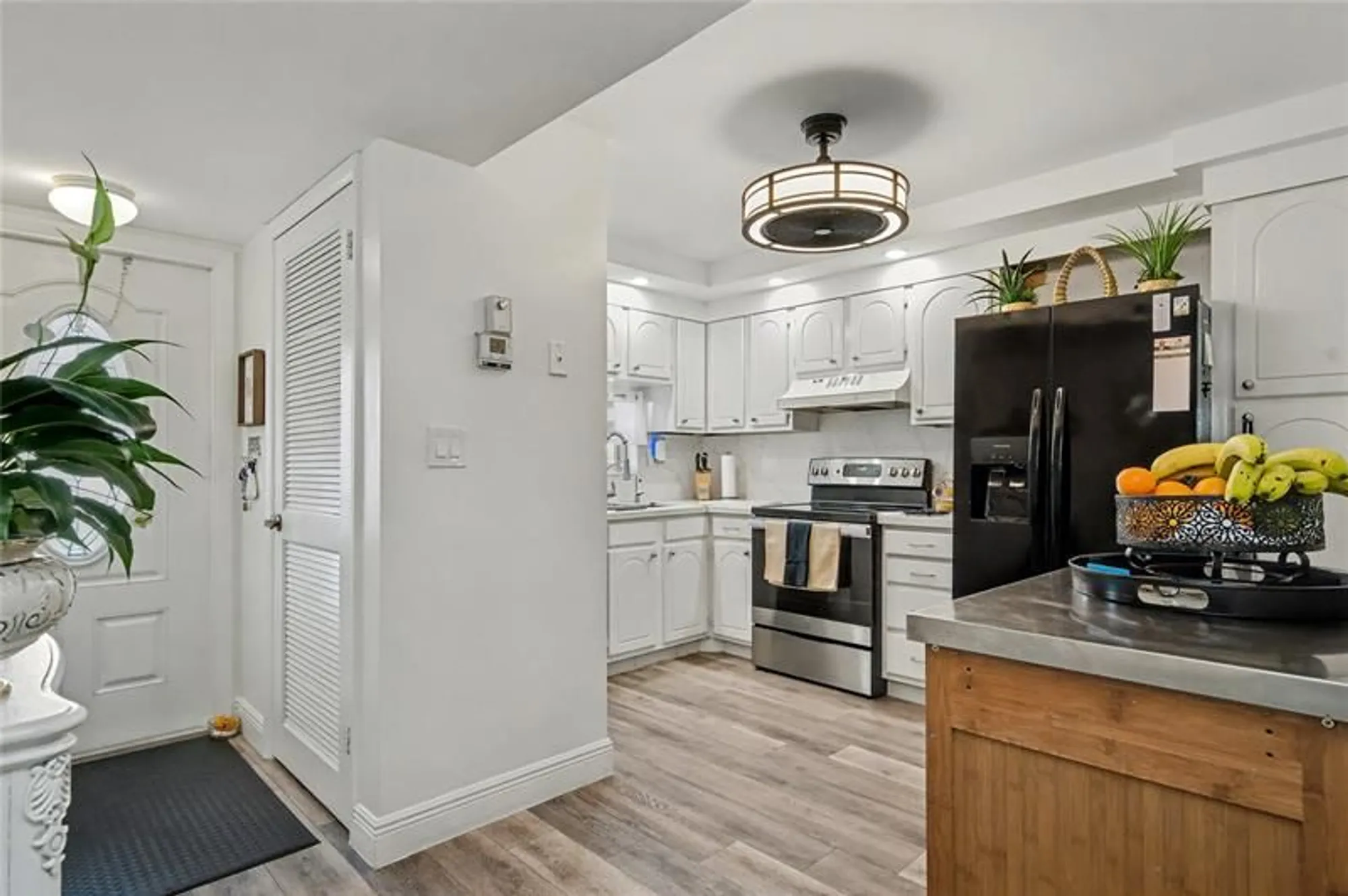 Property Slideshow image 10 of 55 | 9520 s hollybrook lake dr 103, Pembroke Pines, FL, 33025