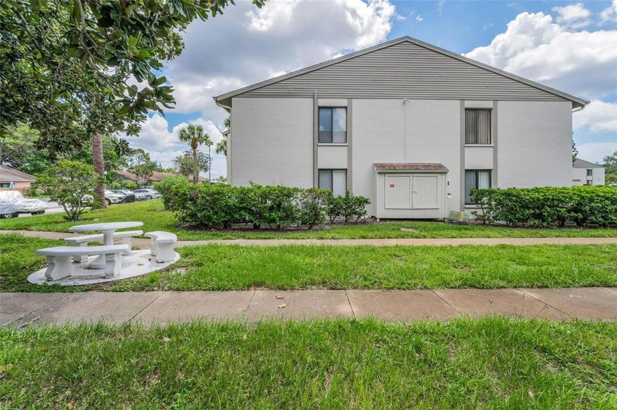 Property Slideshow image 38 of 62 | 2687 pine ridge way f2, Palm Harbor, FL, 34684