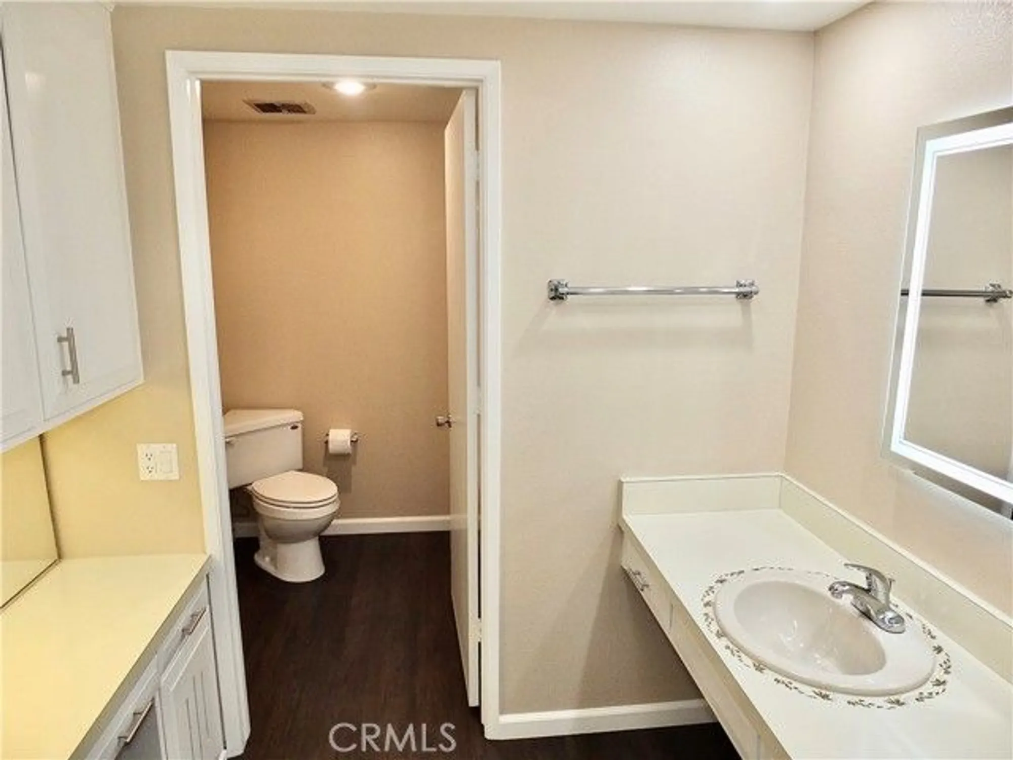 Property Slideshow image 37 of 66 | 1891 mckinney way apt 26b, Seal Beach, CA, 90740