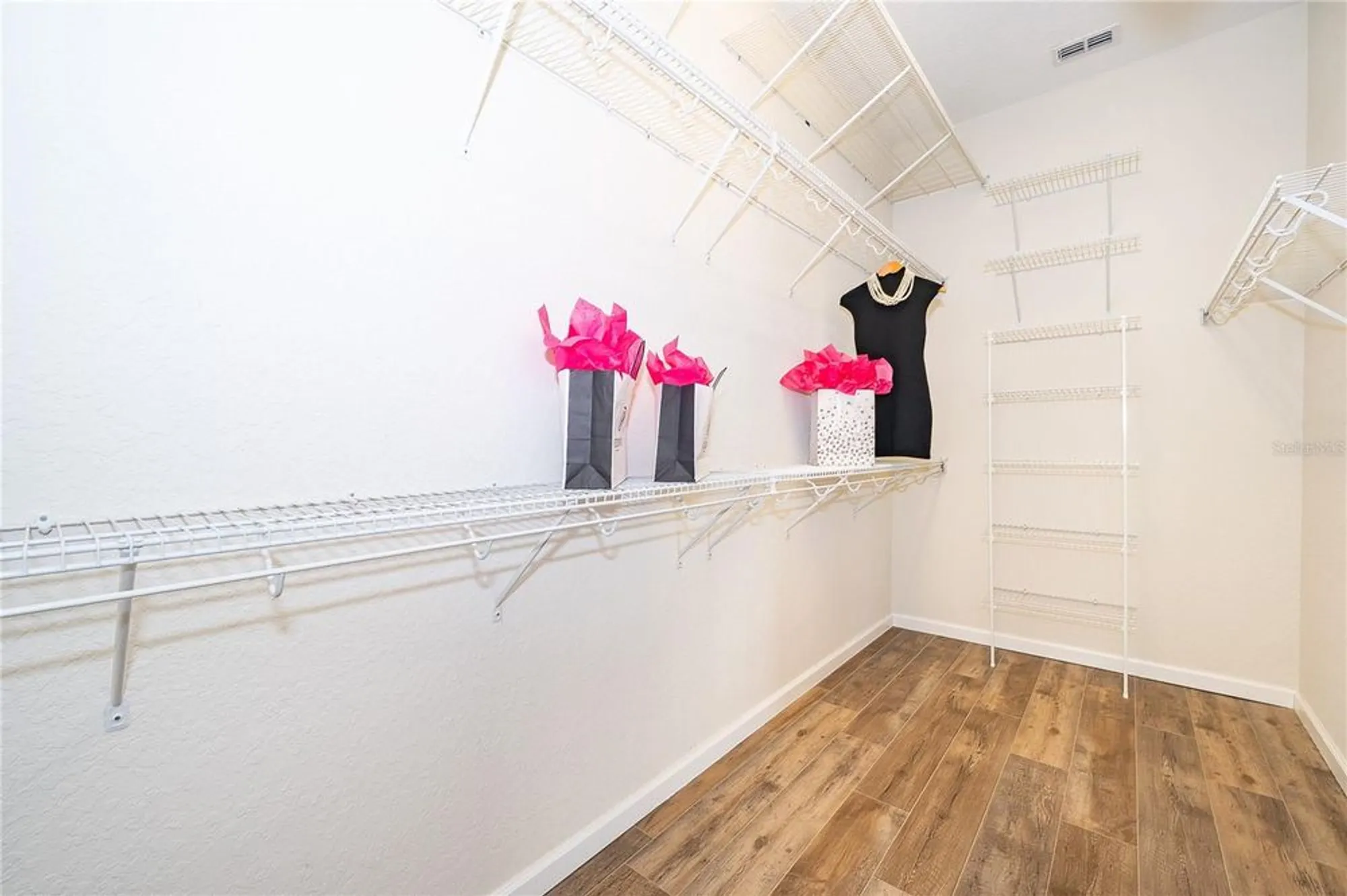 Property Slideshow image 26 of 64 | 208 del sol ave, Davenport, FL, 33837