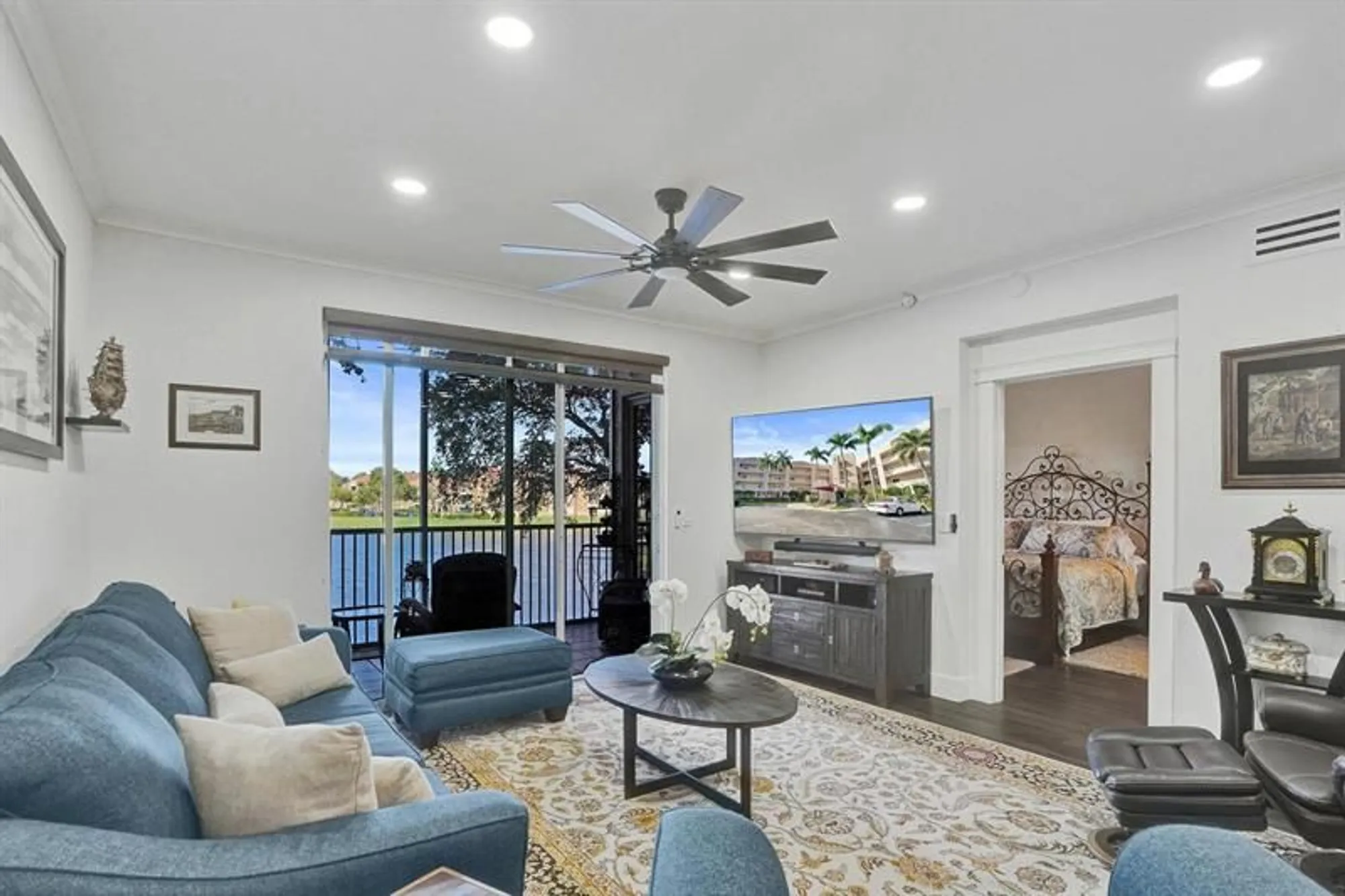 Property Slideshow image 16 of 57 | 7755 yardley dr 209, Tamarac, FL, 33321