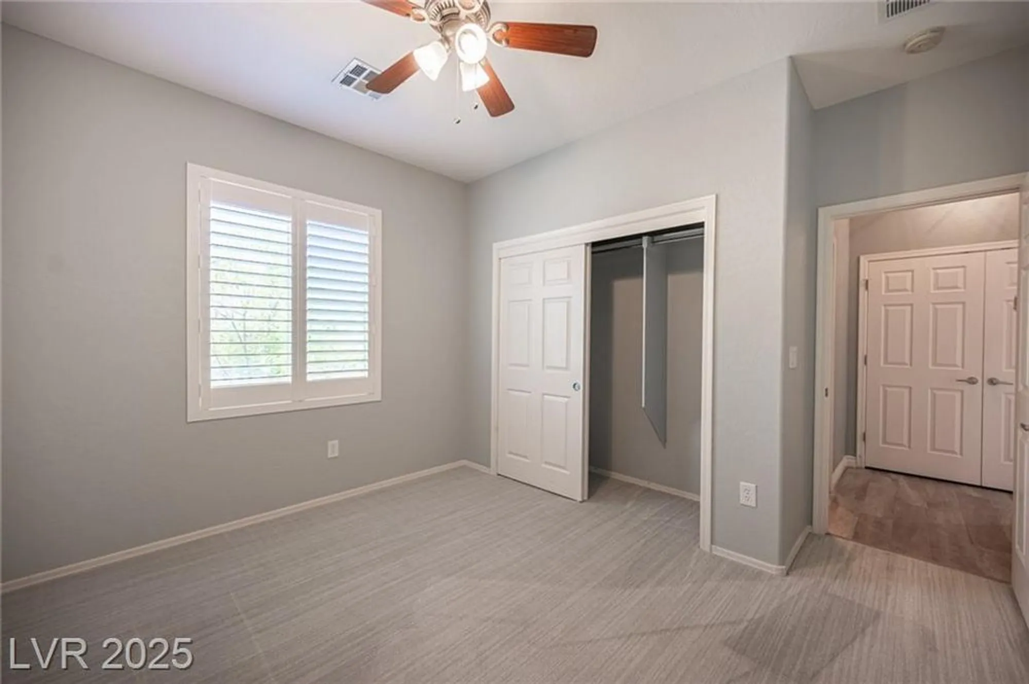 Property Slideshow image 25 of 43 | 2545 divine sky dr, Henderson, NV, 89044