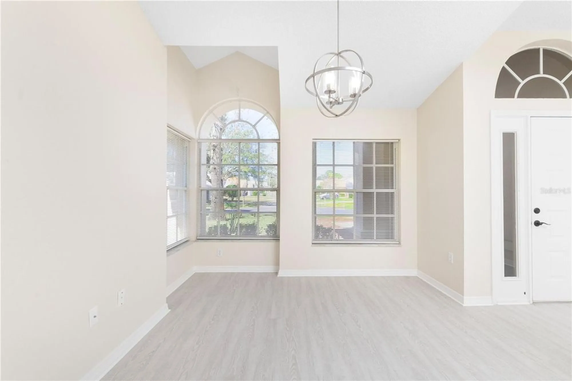 Property Slideshow image 5 of 52 | 9390 mississippi run, Weeki Wachee, FL, 34613