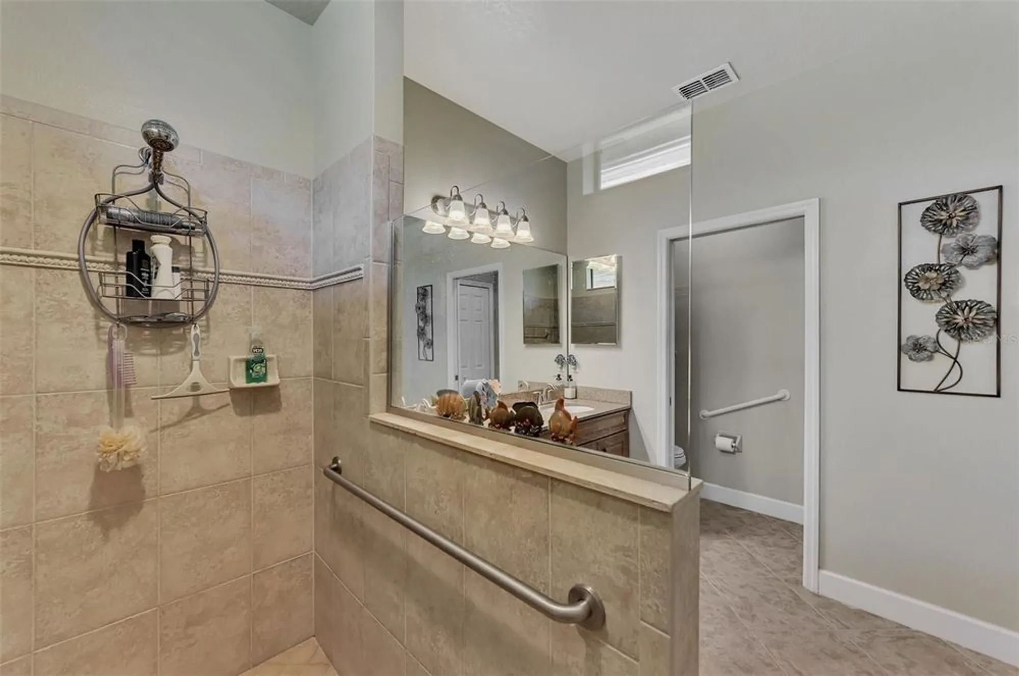 Property Slideshow image 38 of 49 | 20193 pezzana dr, Venice, FL, 34292