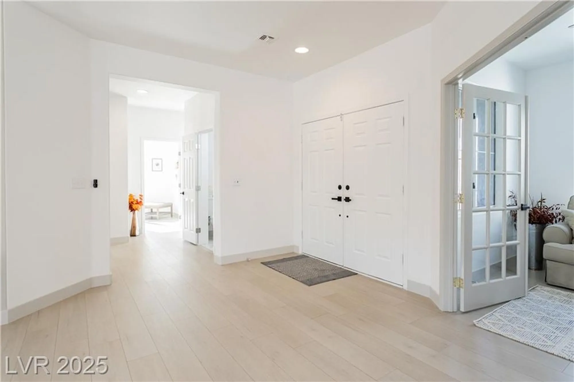 Property Slideshow image 56 of 72 | 2589 evansville ave, Henderson, NV, 89052