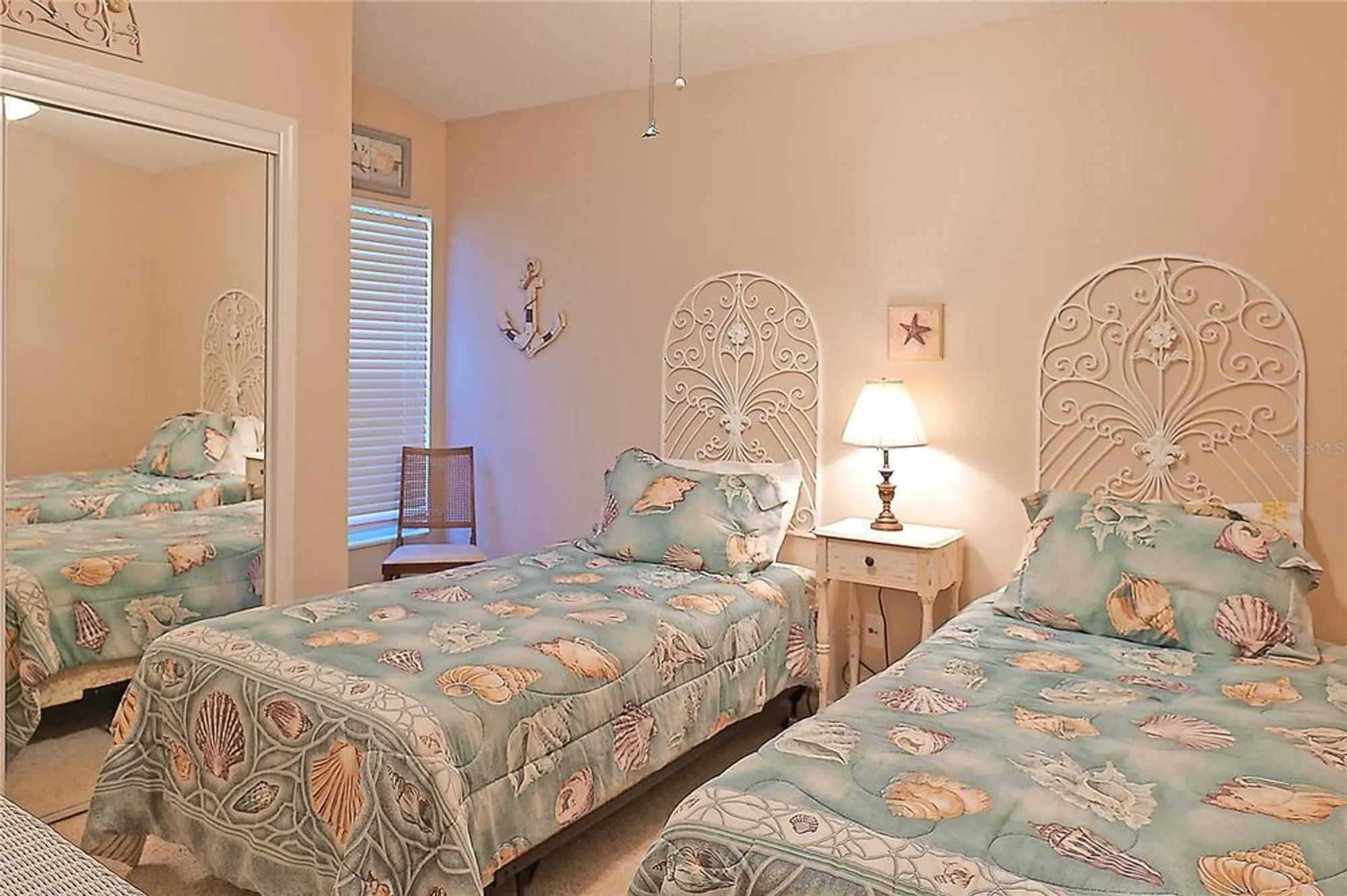 Property Slideshow image 21 of 47 | 25327 temple ct, Leesburg, FL, 34748