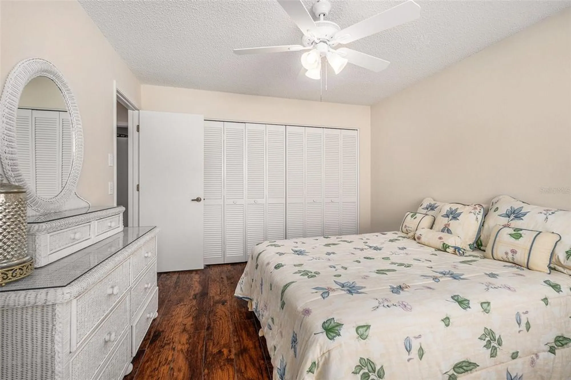 Property Slideshow image 24 of 37 | 4636 portland manor dr, New Port Richey, FL, 34655