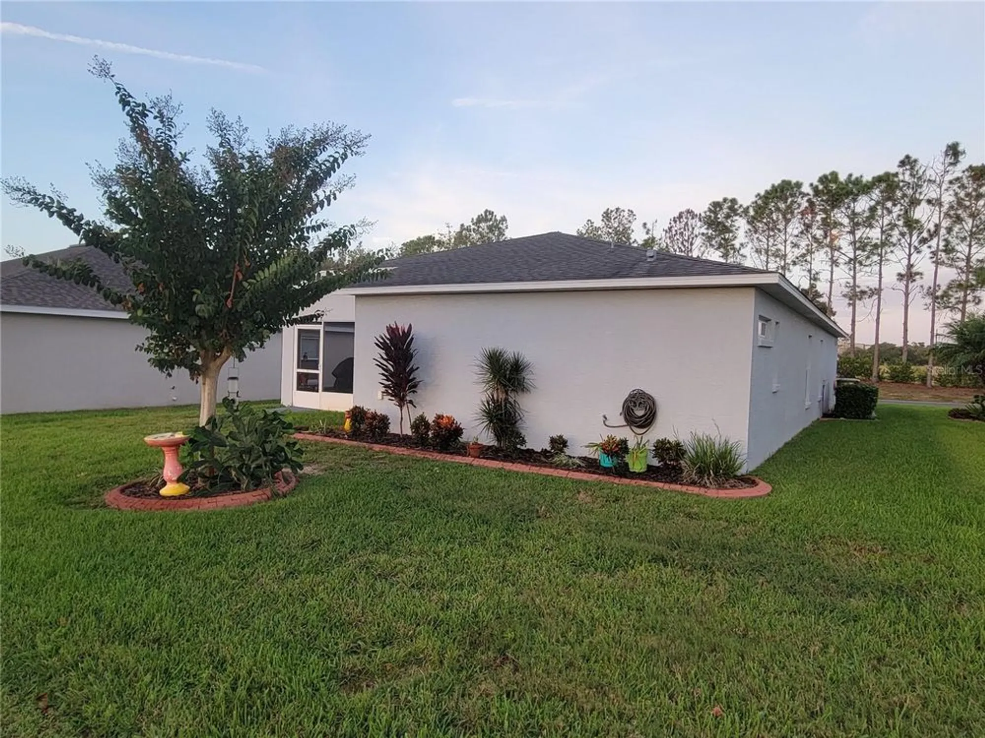 Property Slideshow image 17 of 55 | 27343 roanoke dr, Leesburg, FL, 34748