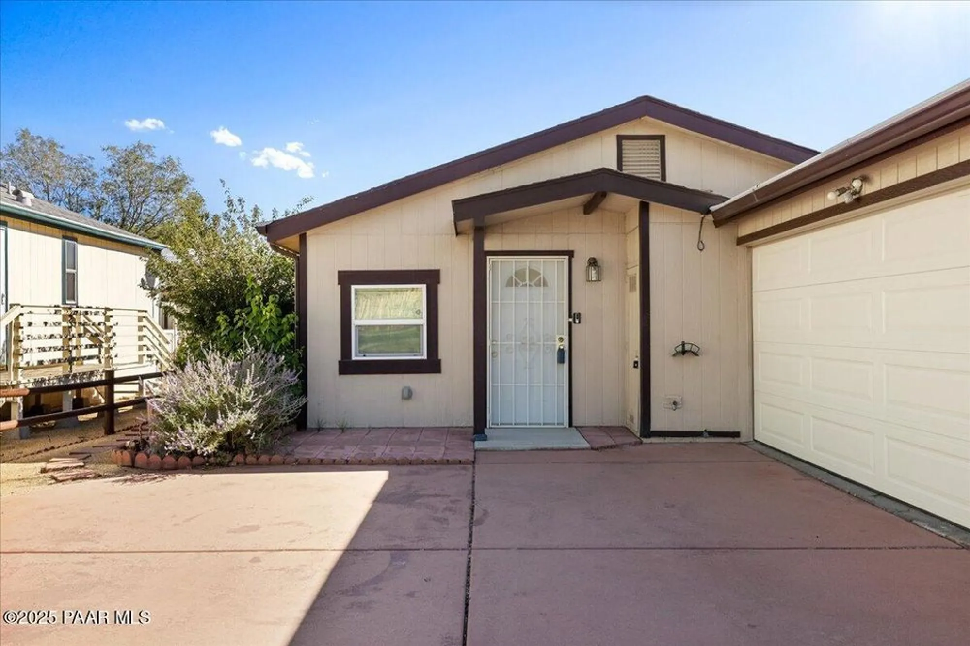 Property Slideshow image 27 of 28 | 649 n vermilion dr, Dewey-Humboldt, AZ, 86327