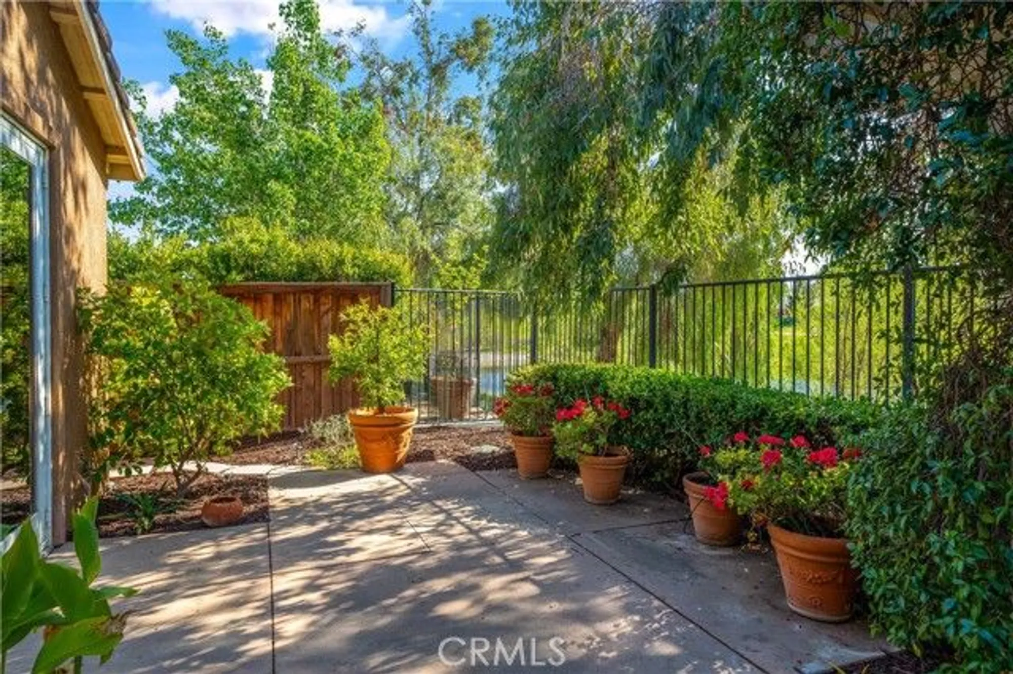 Property Slideshow image 37 of 62 | 233 eagle ln, Hemet, CA, 92545