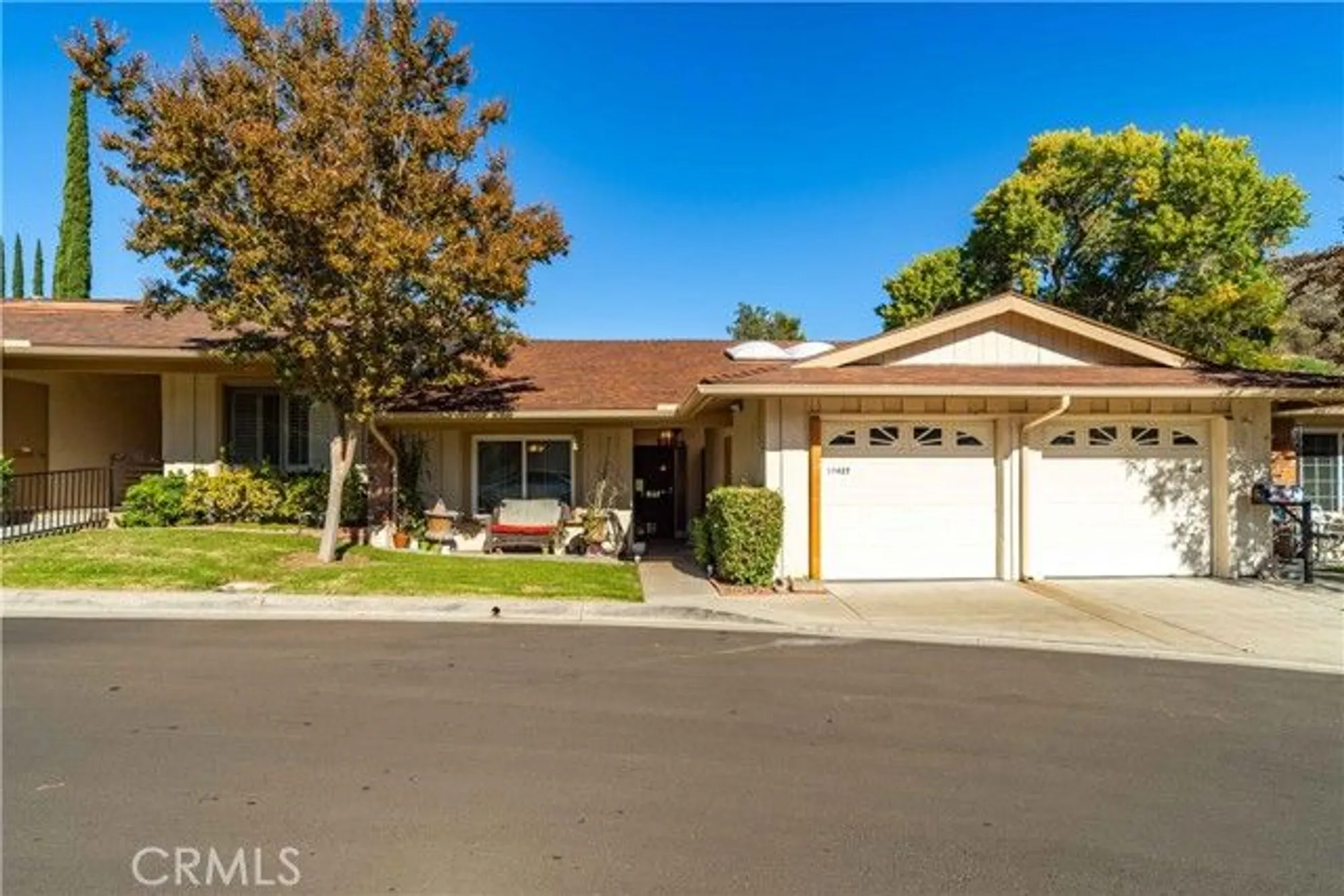 Property Slideshow image 1 of 30 | 19427 oak crossing rd, Newhall, CA, 91321
