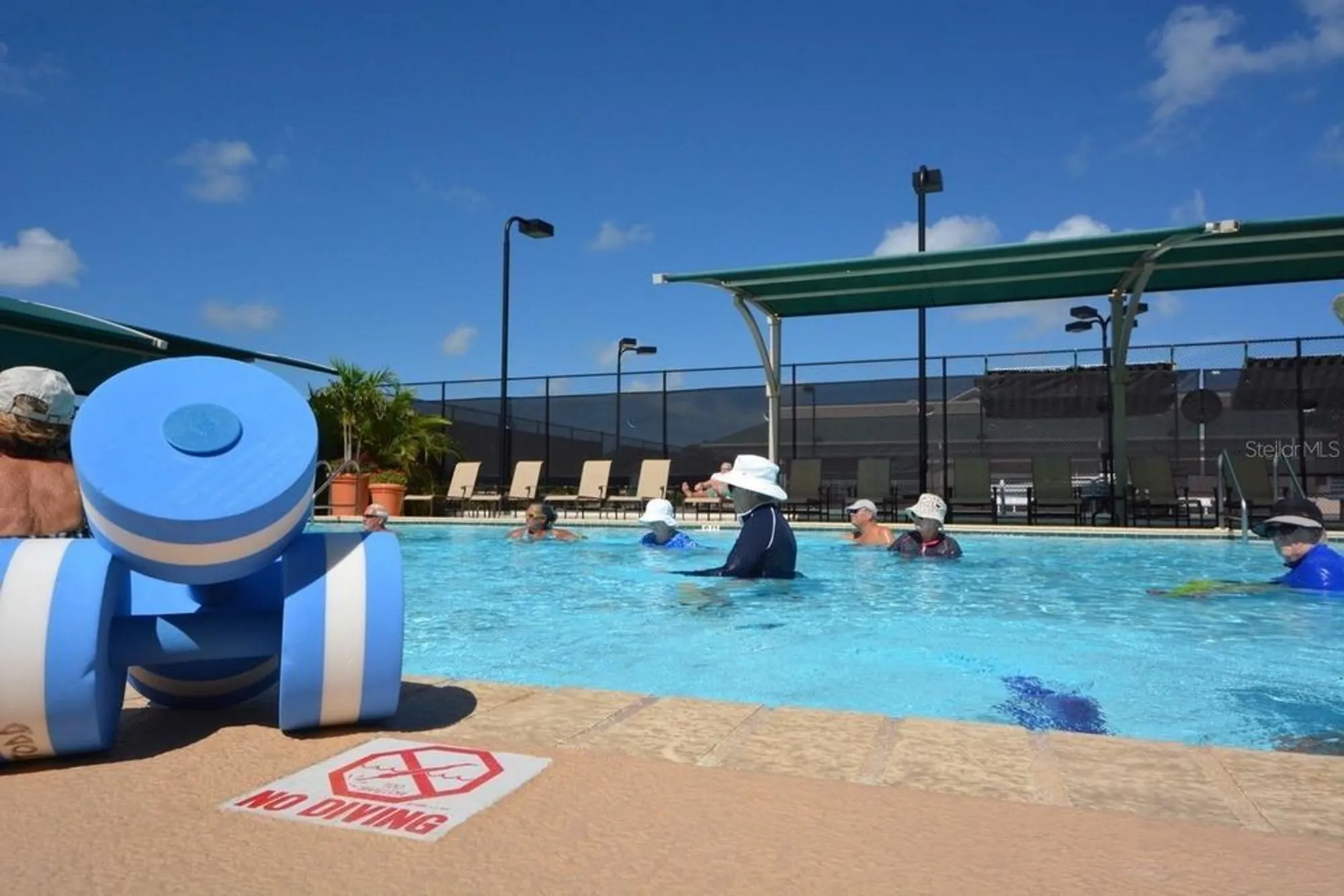 Property Slideshow image 57 of 58 | 6908 drewrys blf 712, Bradenton, FL, 34203