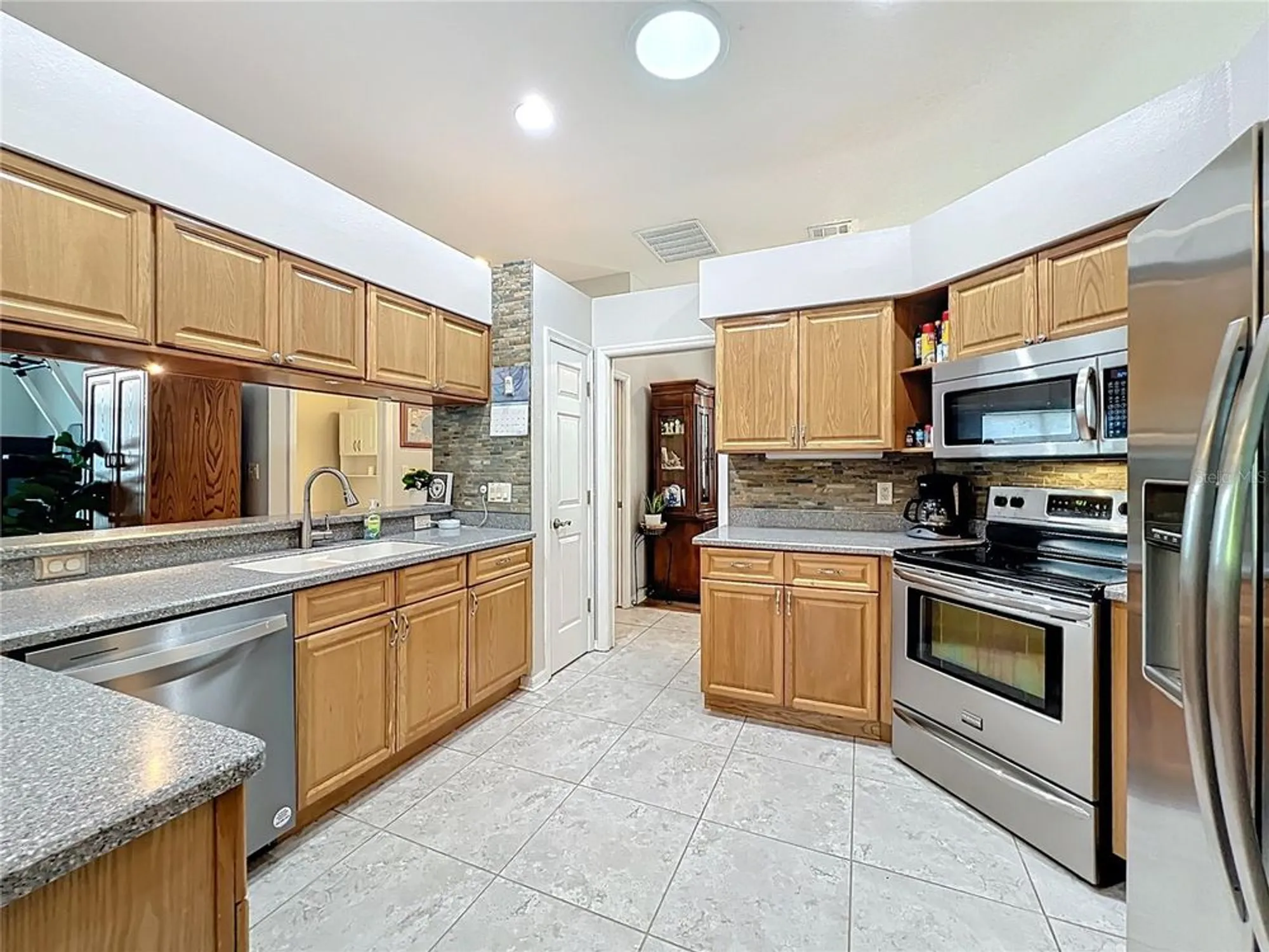 Property Slideshow image 22 of 62 | 3700 plantation blvd, Leesburg, FL, 34748