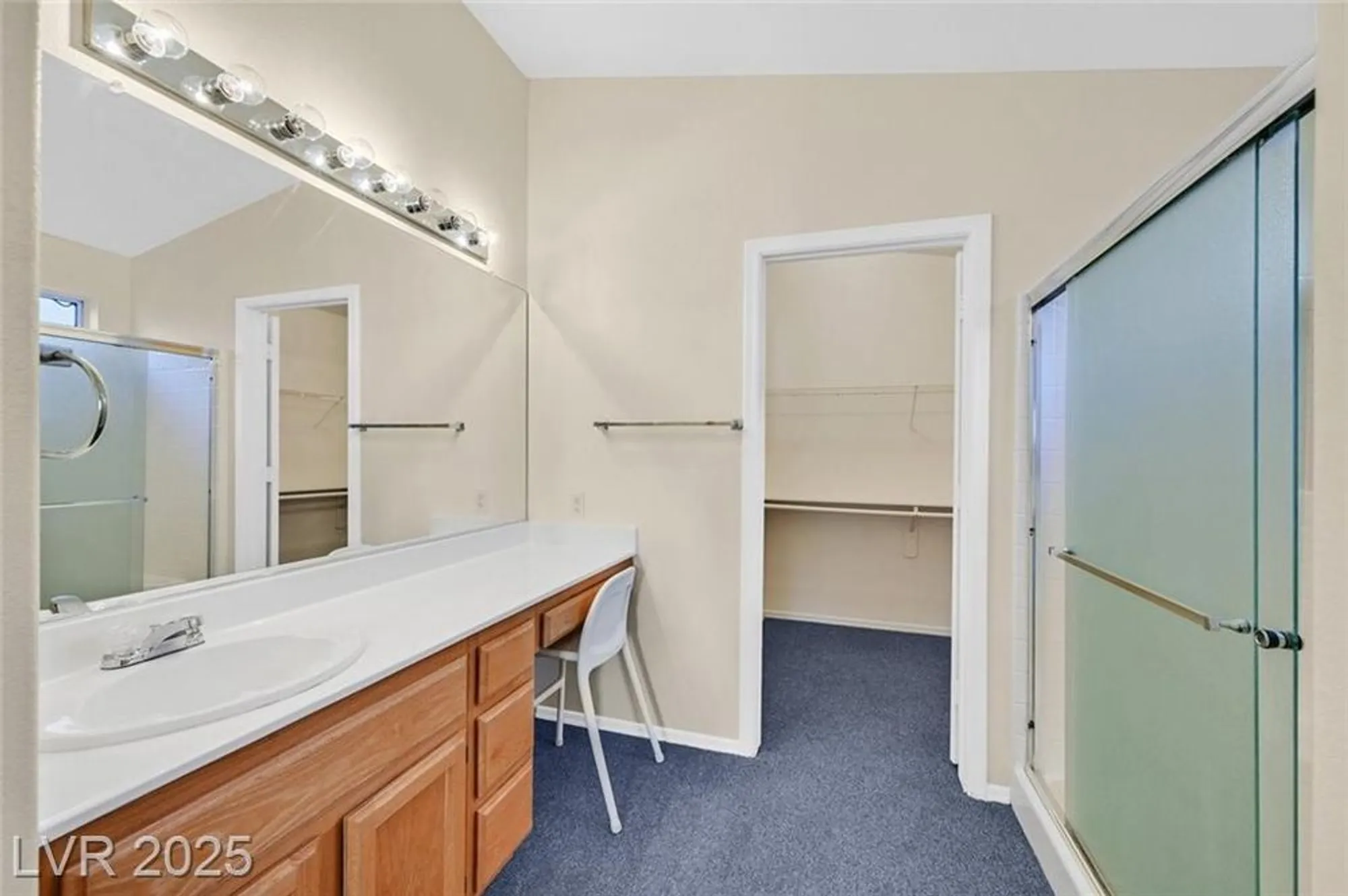 Property Slideshow image 14 of 25 | 2106 eagle watch dr, Henderson, NV, 89012