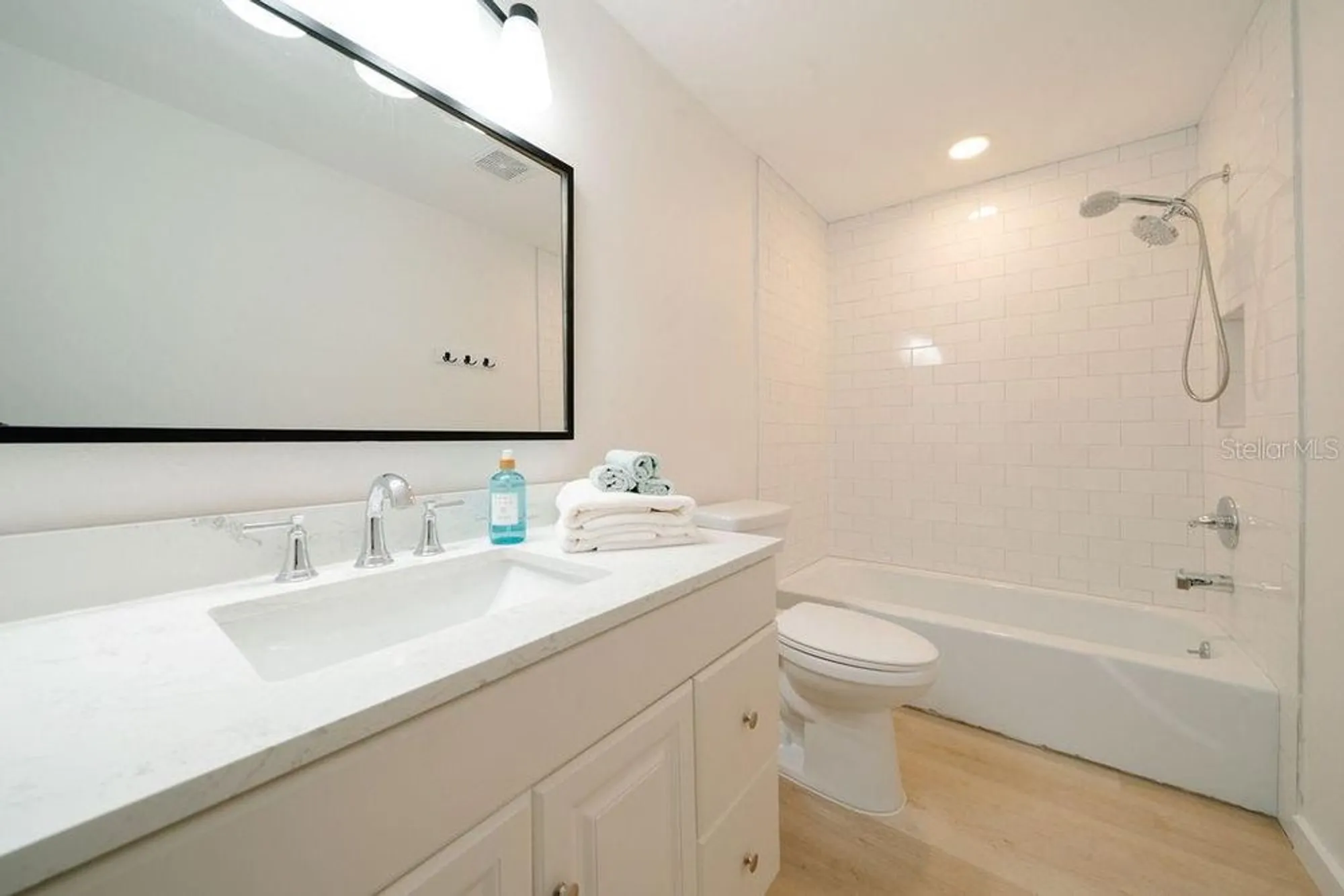 Property Slideshow image 14 of 34 | 669 spanish dr n # 21, Longboat Key, FL, 34228