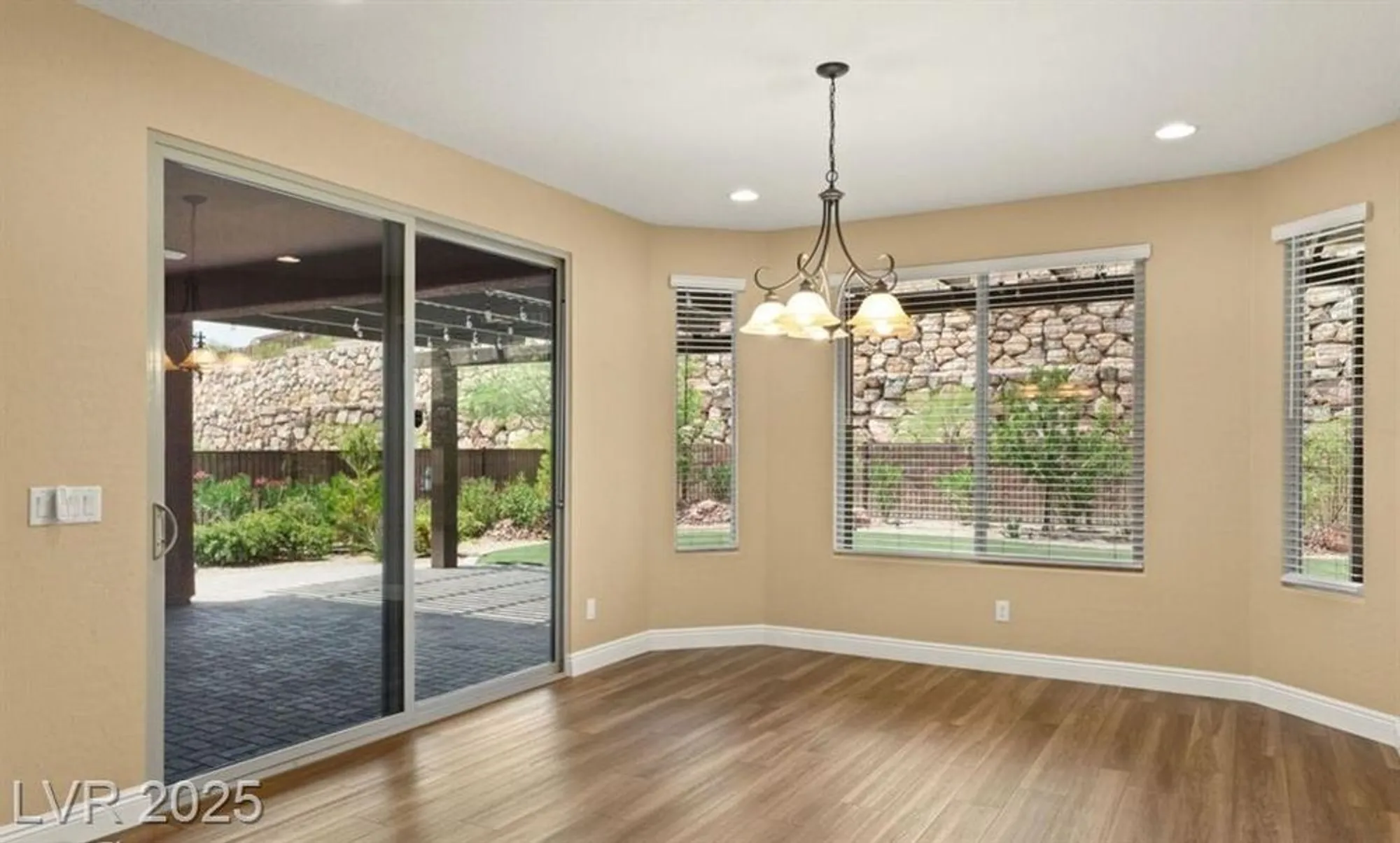 Property Slideshow image 9 of 64 | 1155 dreamcatcher blf, Mesquite, NV, 89034