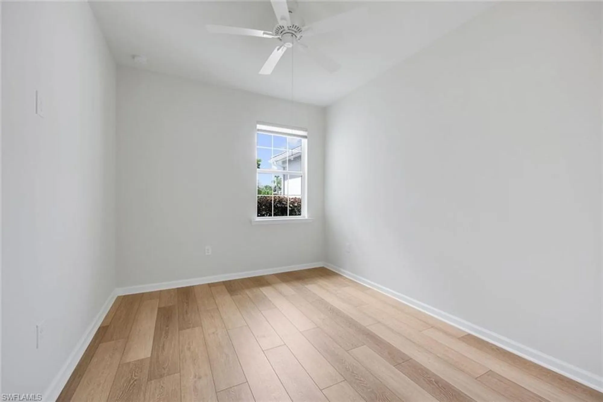 Property Slideshow image 14 of 28 | 20005 parrot key ct, Estero, FL, 33928