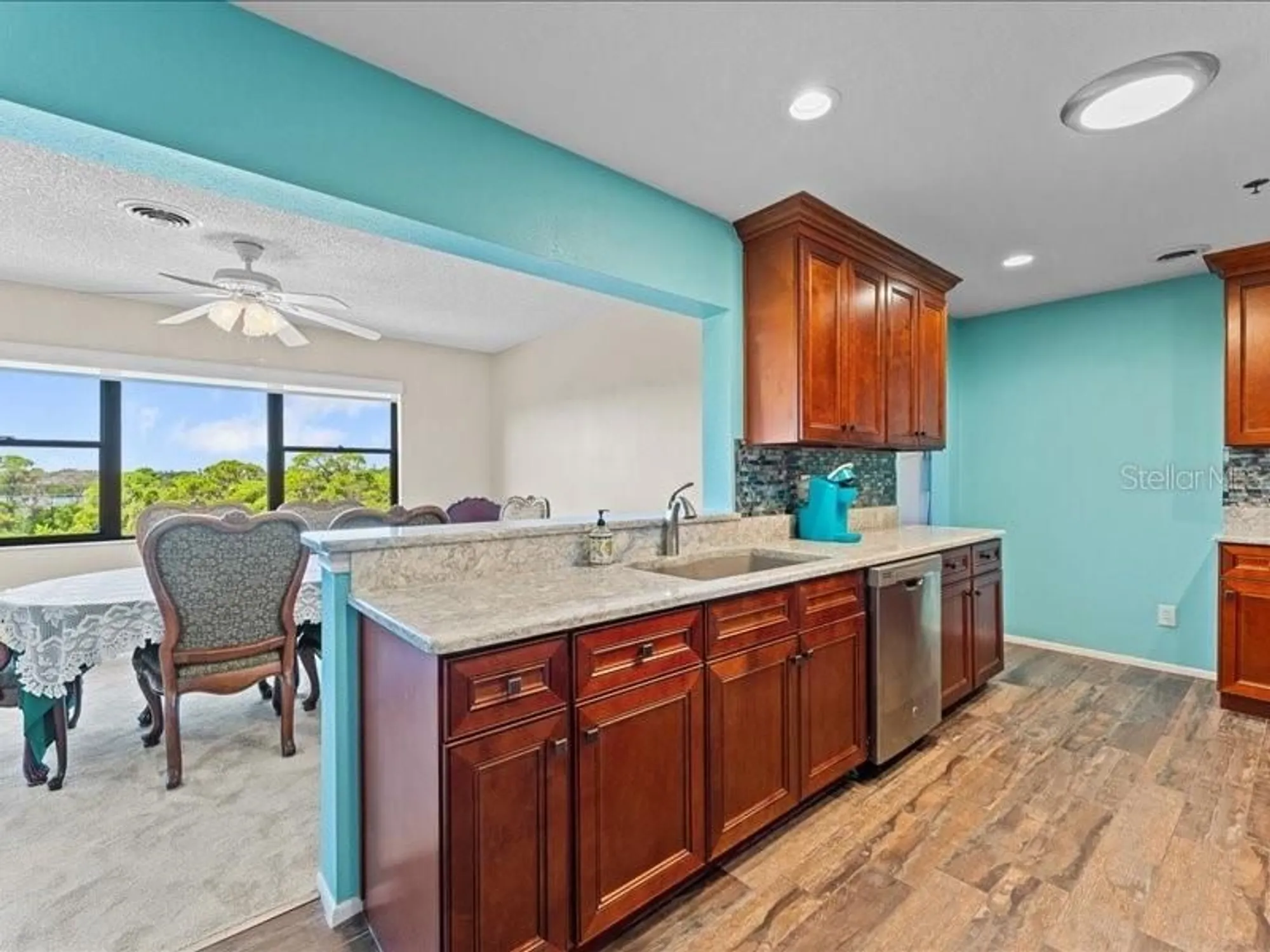 Property Slideshow image 26 of 47 | 8186 terrace garden dr n unit 401, Saint Petersburg, FL, 33709