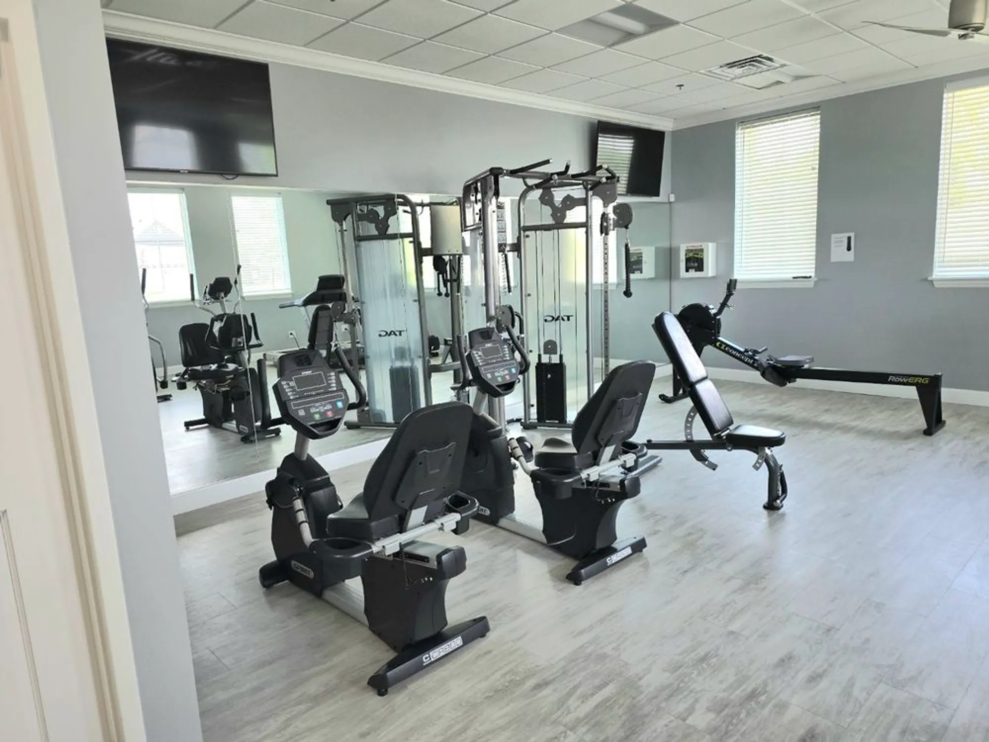 Property Slideshow image 26 of 29 | 2003 magenta ln, Algonquin, IL, 60102