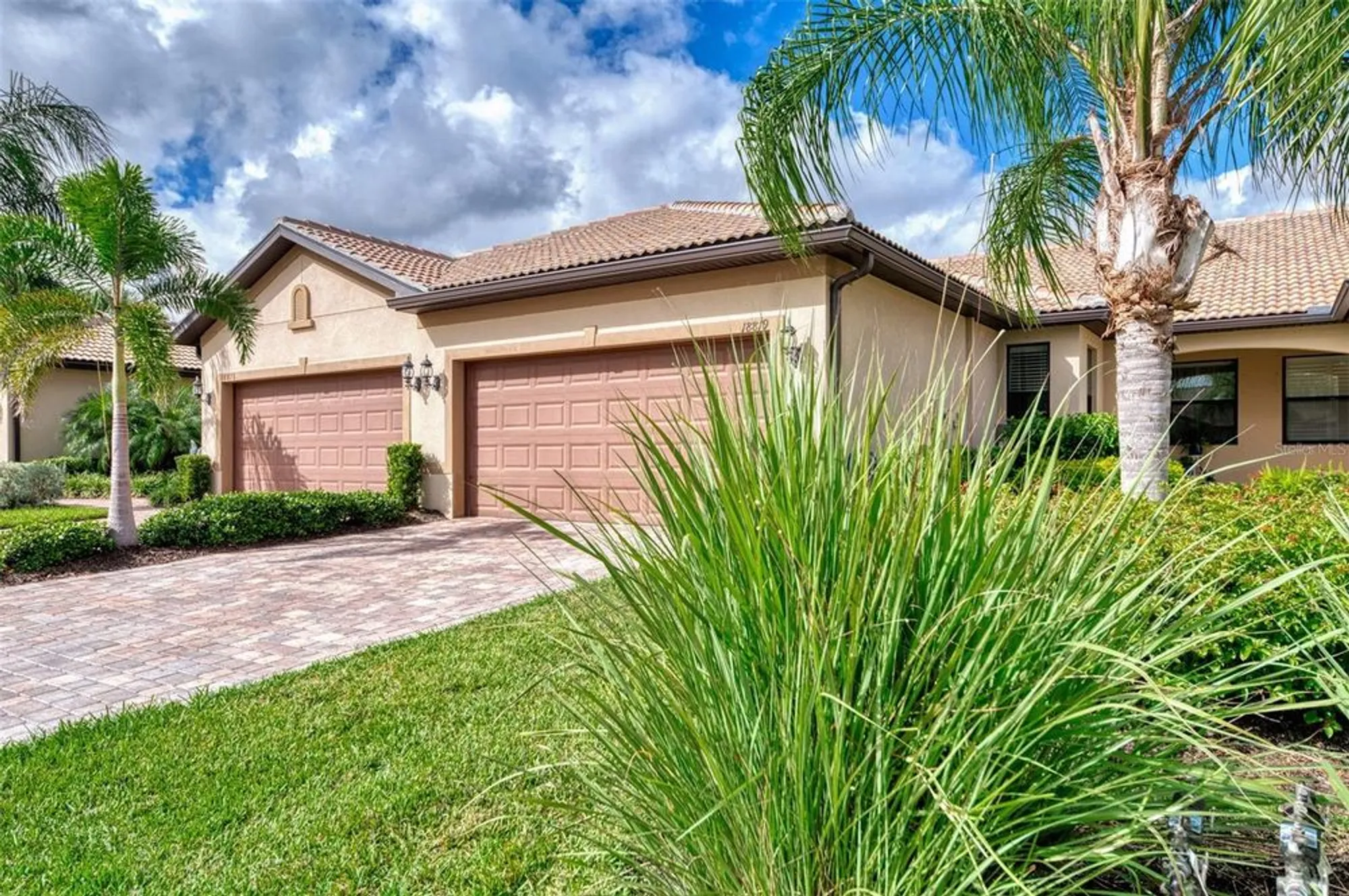 Property Slideshow image 3 of 56 | 18819 lanuvio st, Venice, FL, 34293