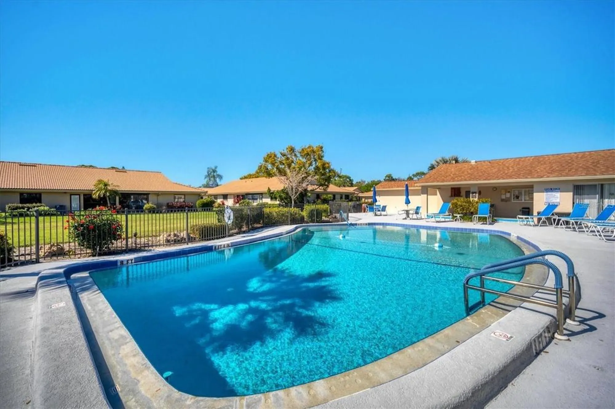 Property Slideshow image 30 of 36 | 7183 wood creek dr 9, Sarasota, FL, 34231