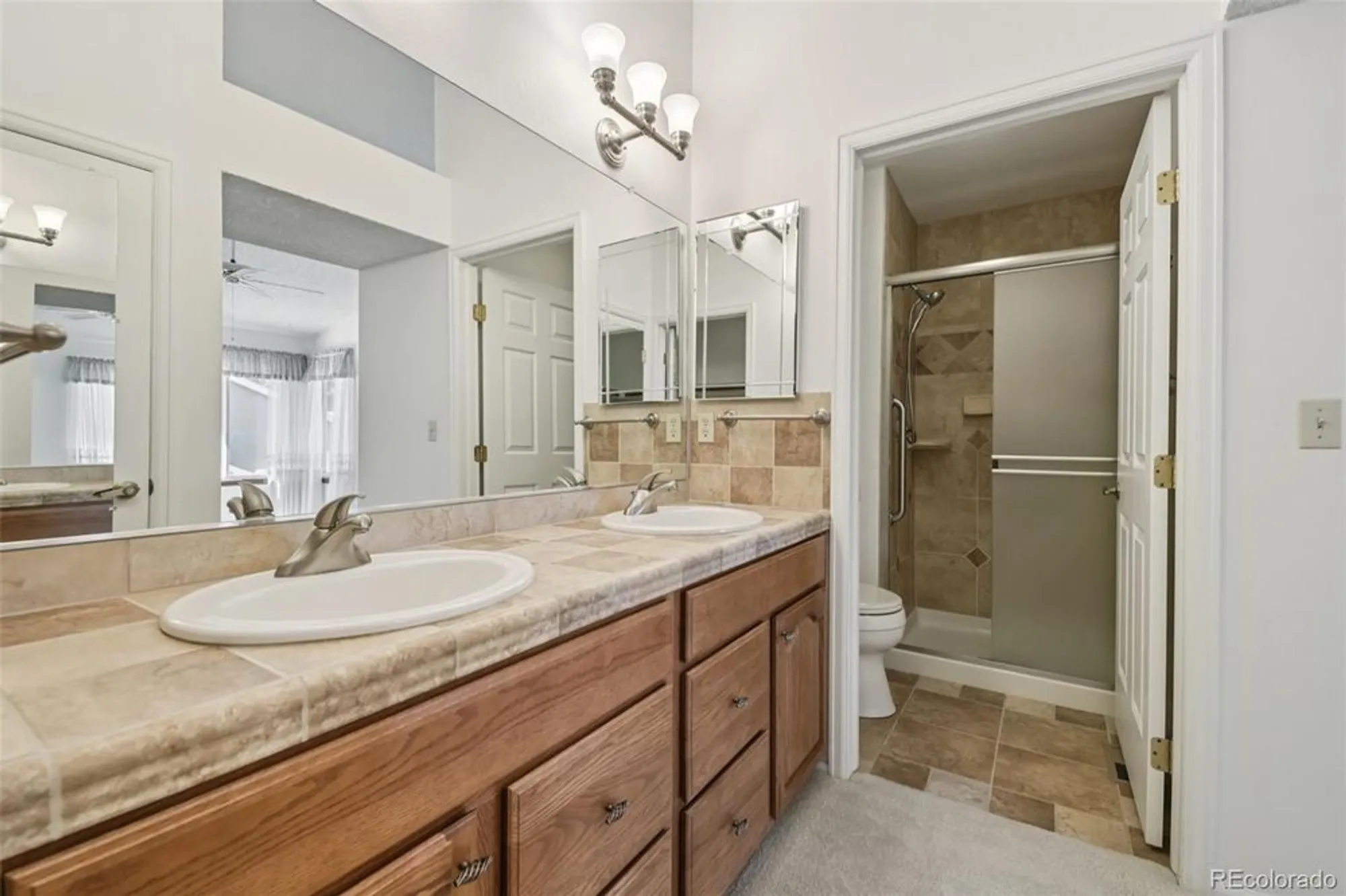 Property Slideshow image 17 of 47 | 6 abernathy ct, Highlands Ranch, CO, 80130
