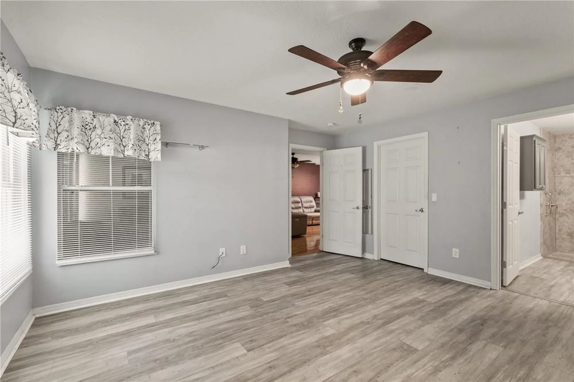 Property Slideshow image 18 of 39 | 26917 white plains way, Leesburg, FL, 34748