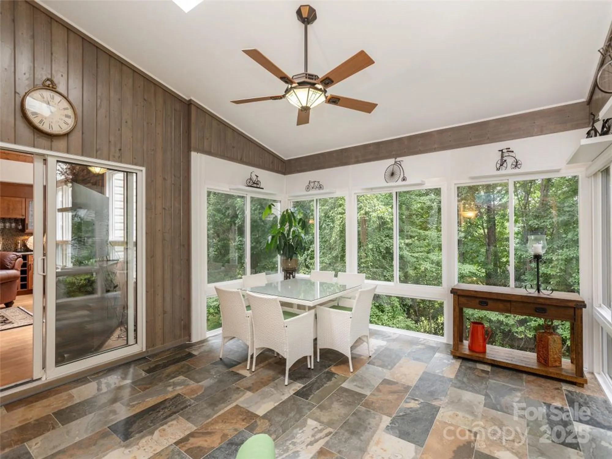 Property Slideshow image 16 of 48 | 210 black oak ln, Hendersonville, NC, 28791