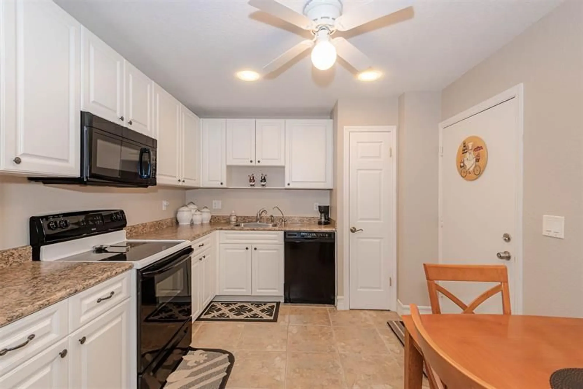 Property Slideshow image 7 of 45 | 4751 nw 21st st 4p, Lauderhill, FL, 33313