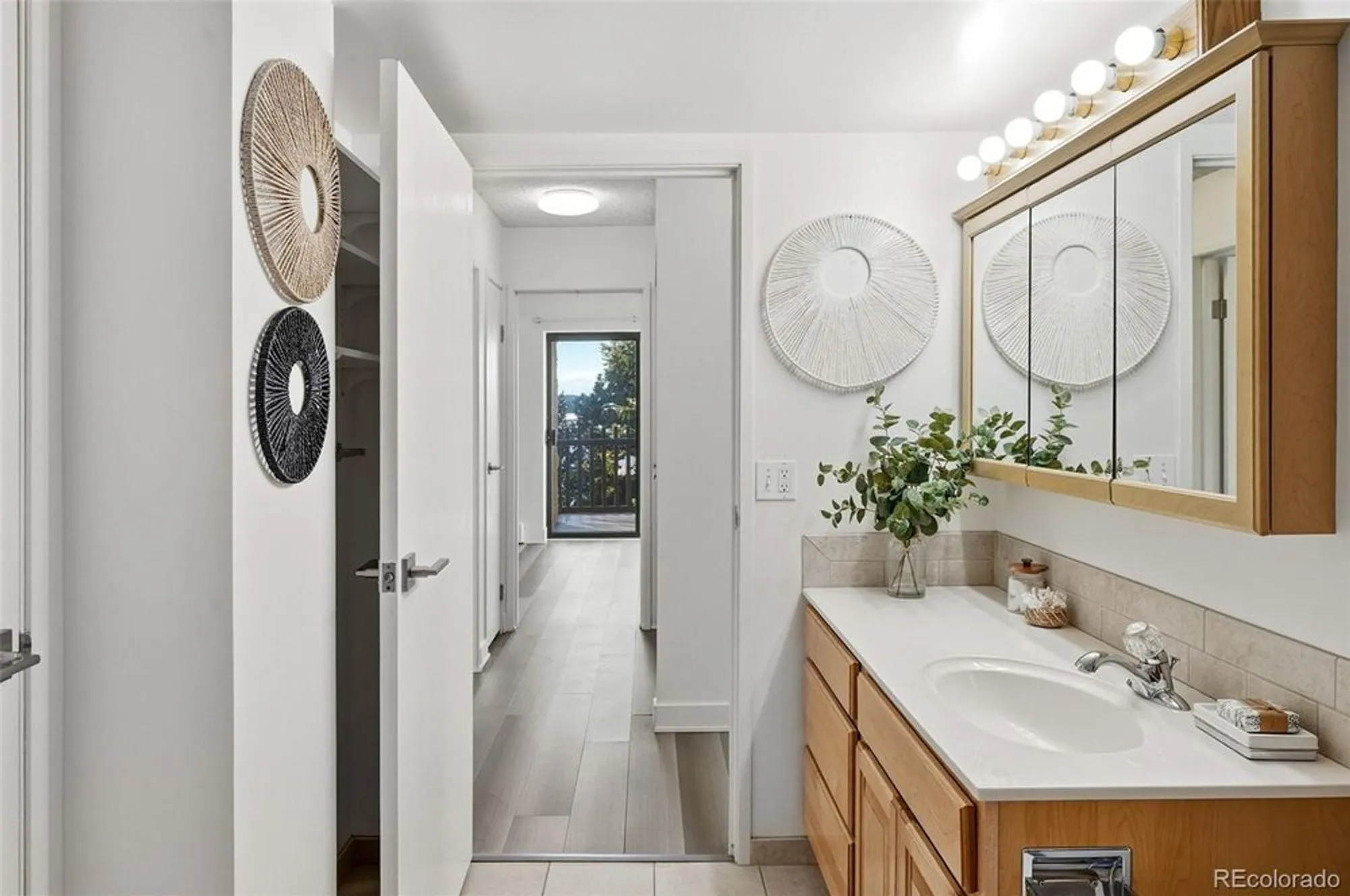 Property Slideshow image 28 of 37 | 13691 e marina dr 408, Aurora, CO, 80014