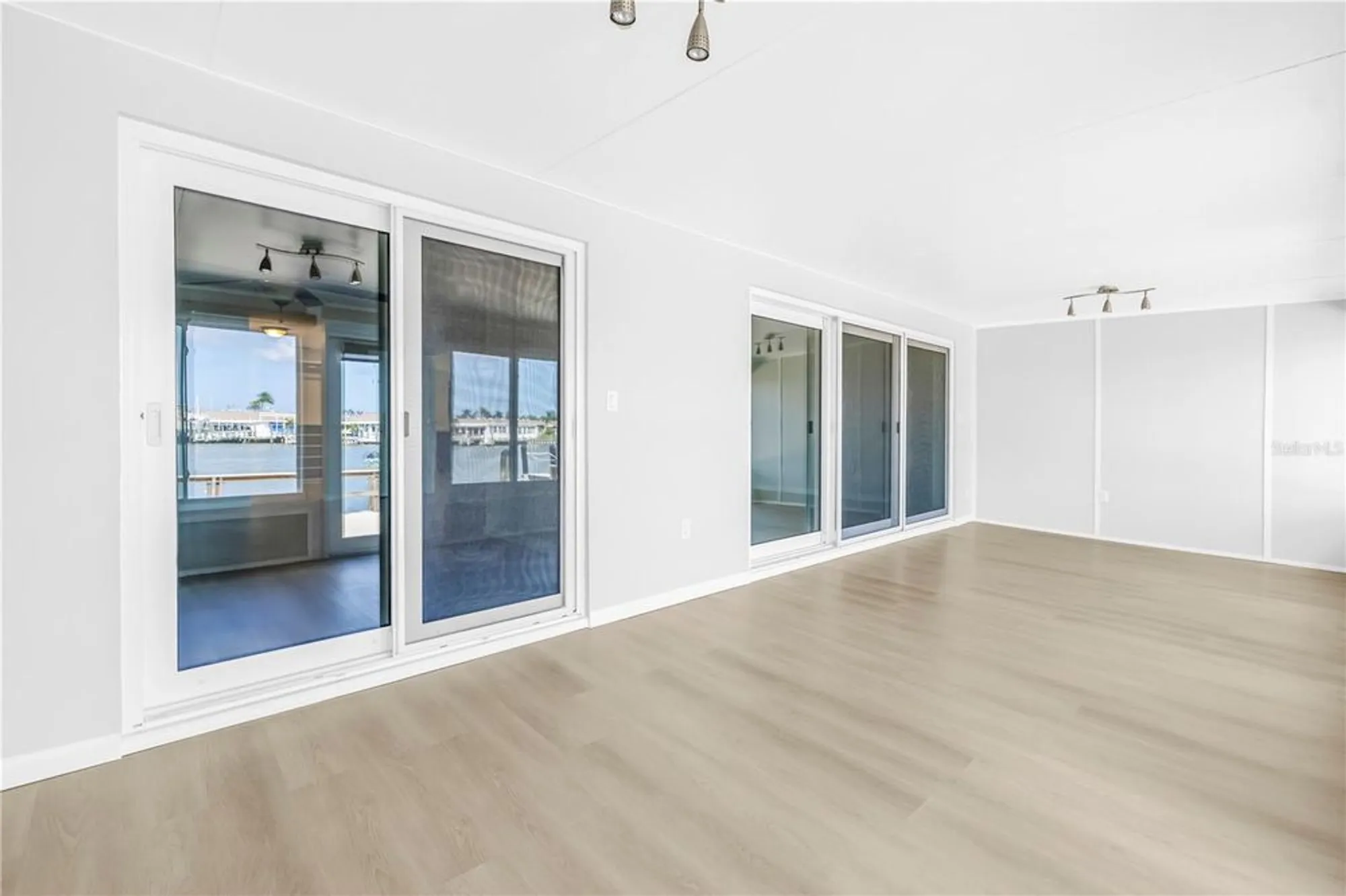 Property Slideshow image 59 of 97 | 433 boca ciega point blvd s # 1012, St Petersburg, FL, 33708