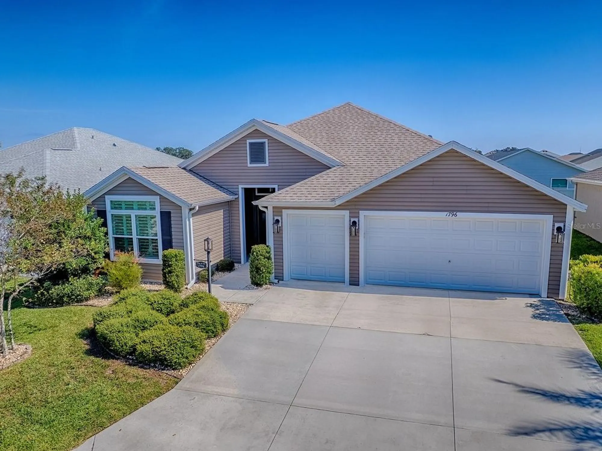 Property Slideshow image 9 of 51 | 1796 flynn cir, The Villages, FL, 32163