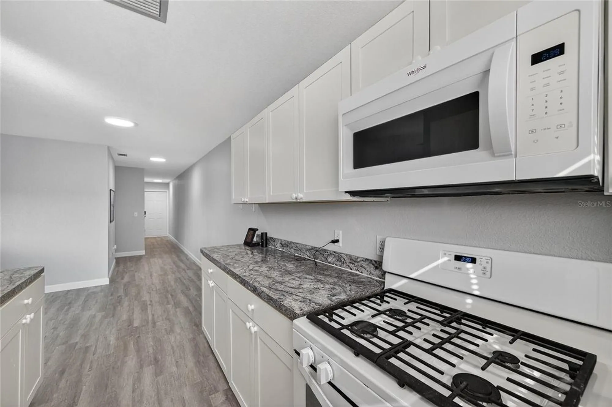 Property Slideshow image 16 of 41 | 5521 80th st n unit 511, Saint Petersburg, FL, 33709