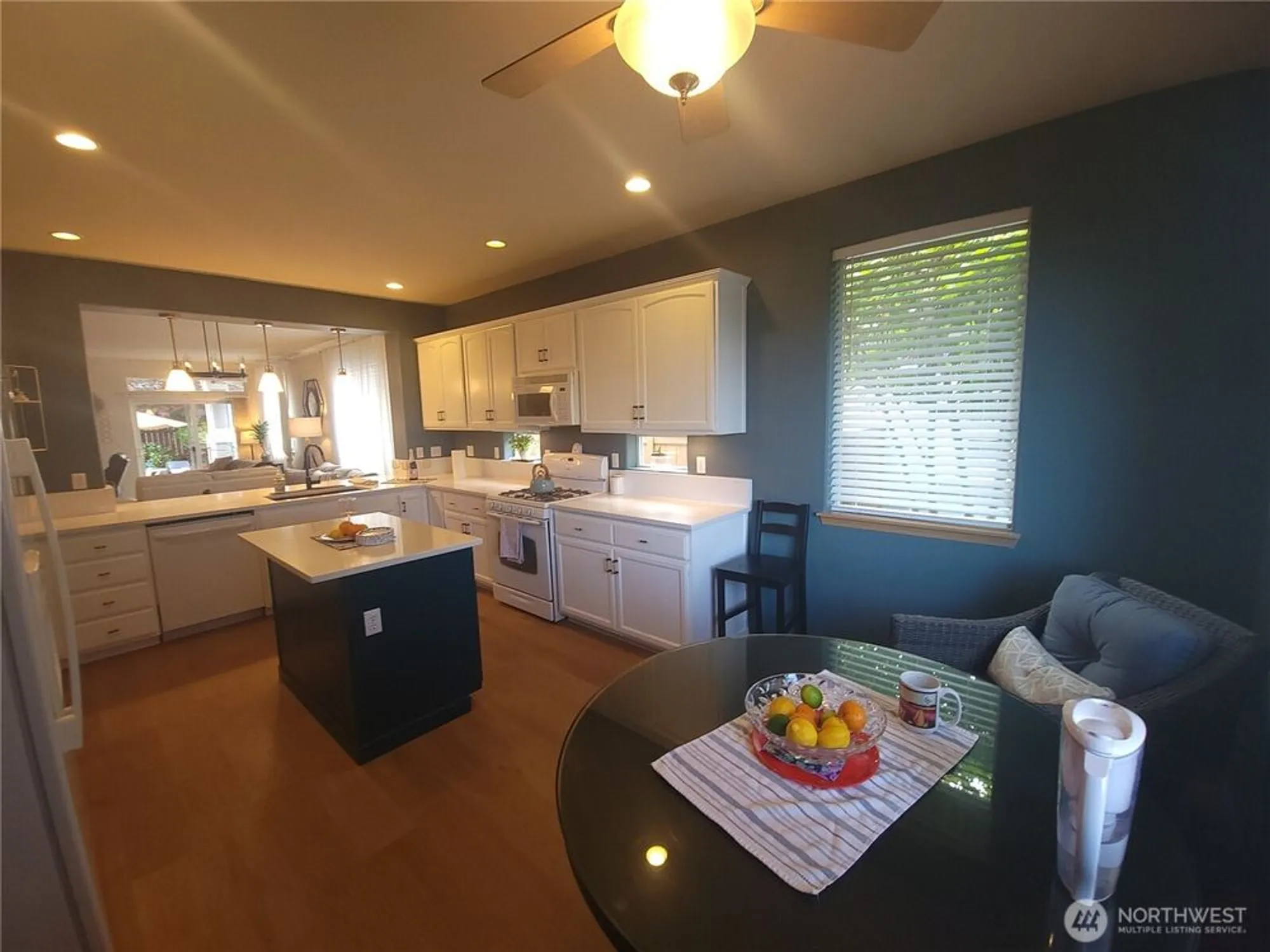 Property Slideshow image 5 of 16 | 8542 bainbridge loop, Lacey, WA, 98516