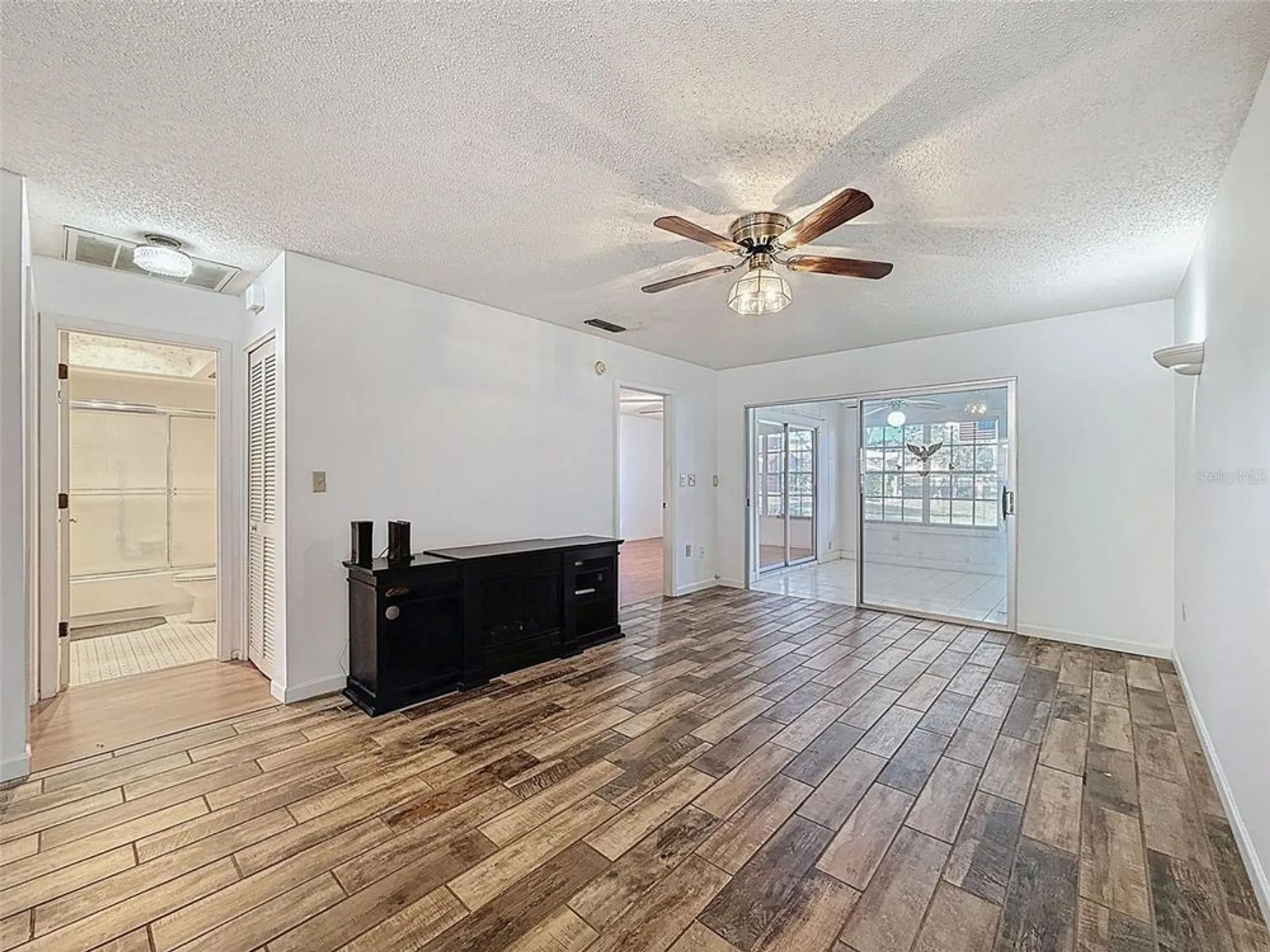 Property Slideshow image 22 of 74 | 11403 versailles ln, Port Richey, FL, 34668