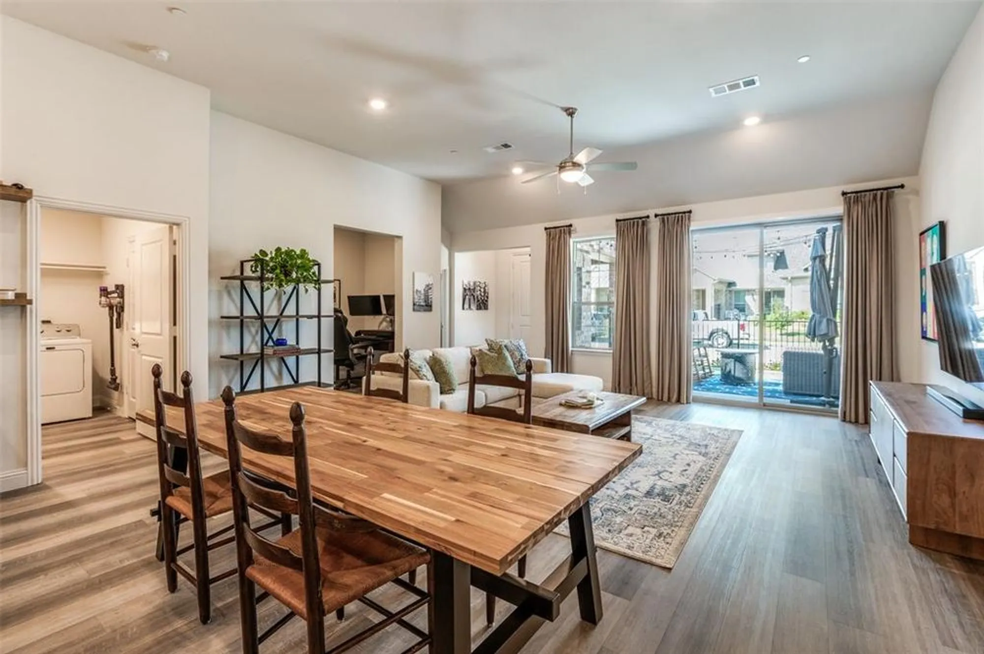 Property Slideshow image 7 of 28 | 3851 sand lily ln, Prosper, TX, 75078