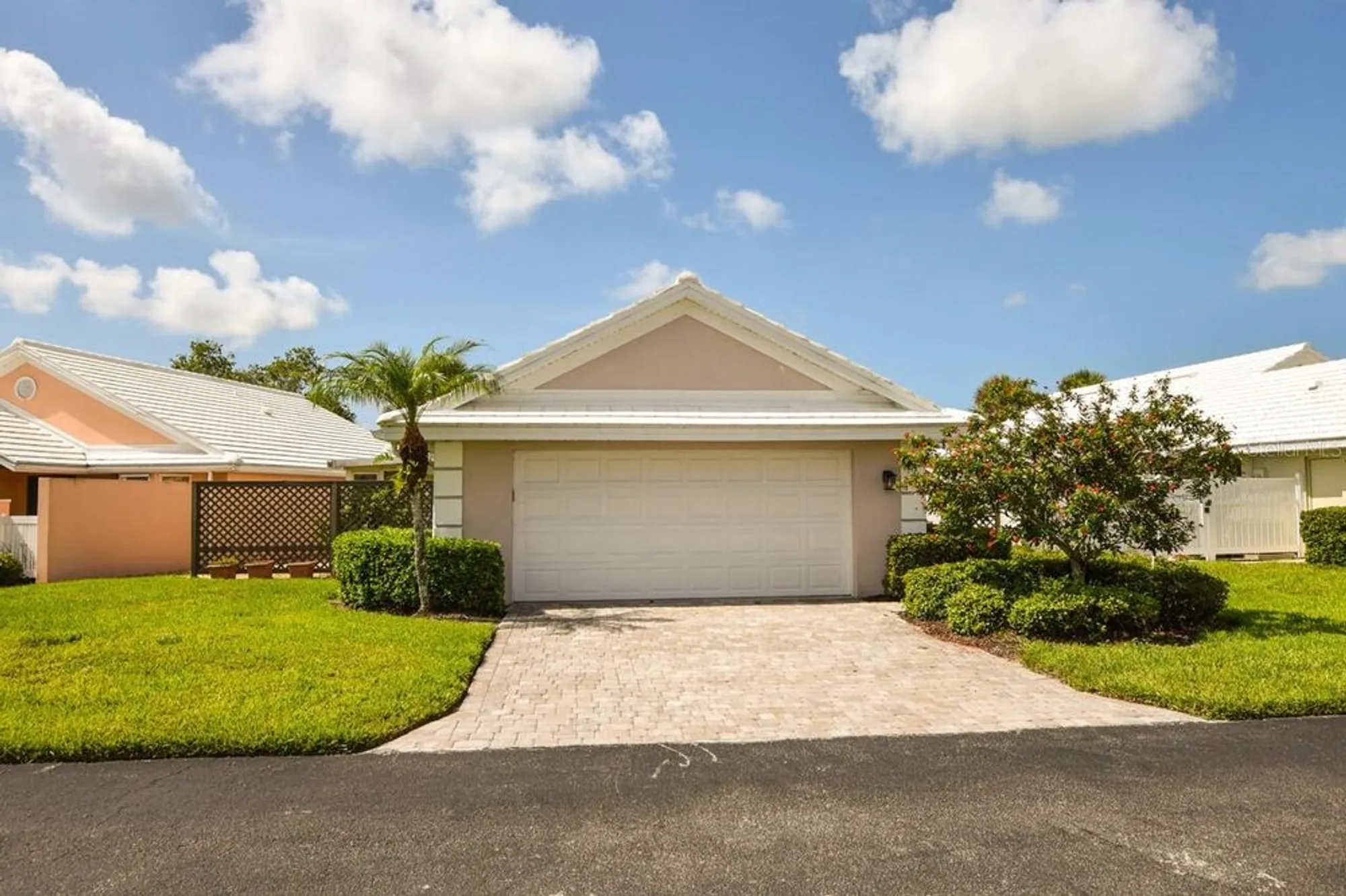 Property Slideshow image 2 of 57 | 745 harrington lake dr 30, Venice, FL, 34293