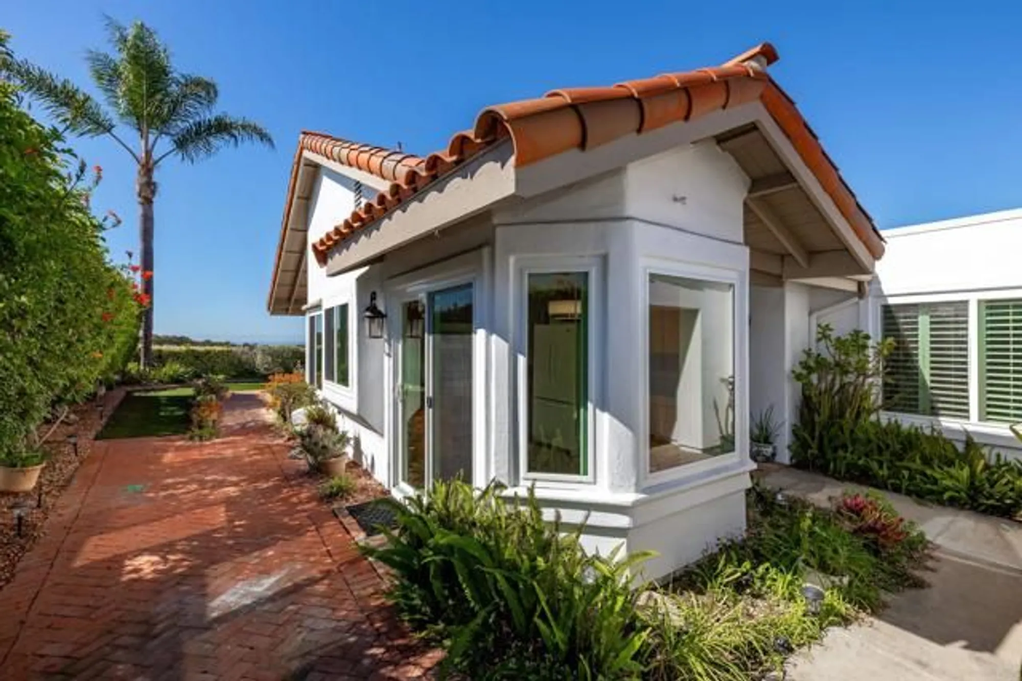 Property Slideshow image 10 of 51 | 4125 arcadia way, Oceanside, CA, 92056