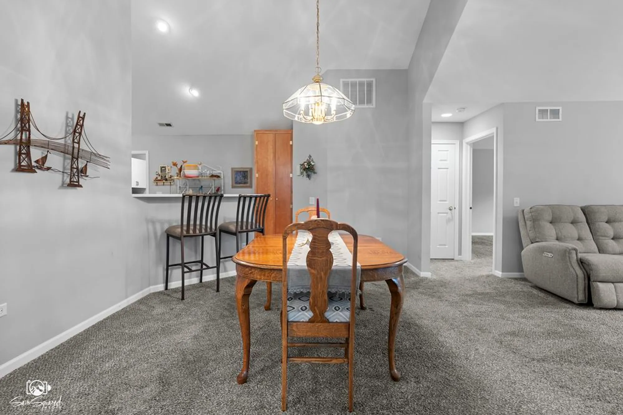 Property Slideshow image 15 of 35 | 1925 timbers edge cir, Joliet, IL, 60431