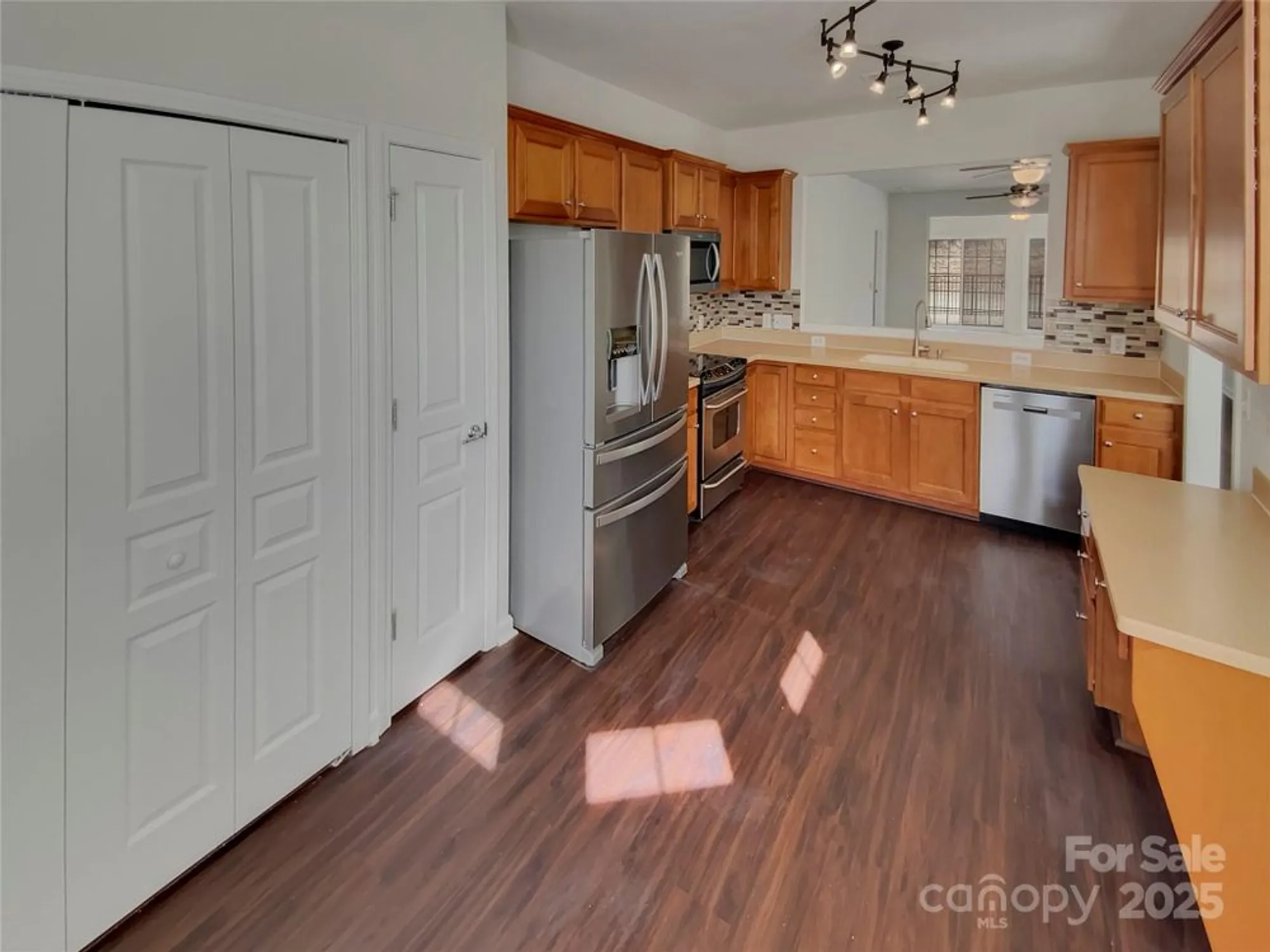 Property Slideshow image 12 of 19 | 20028 dovekie ln, Fort Mill, SC, 29707