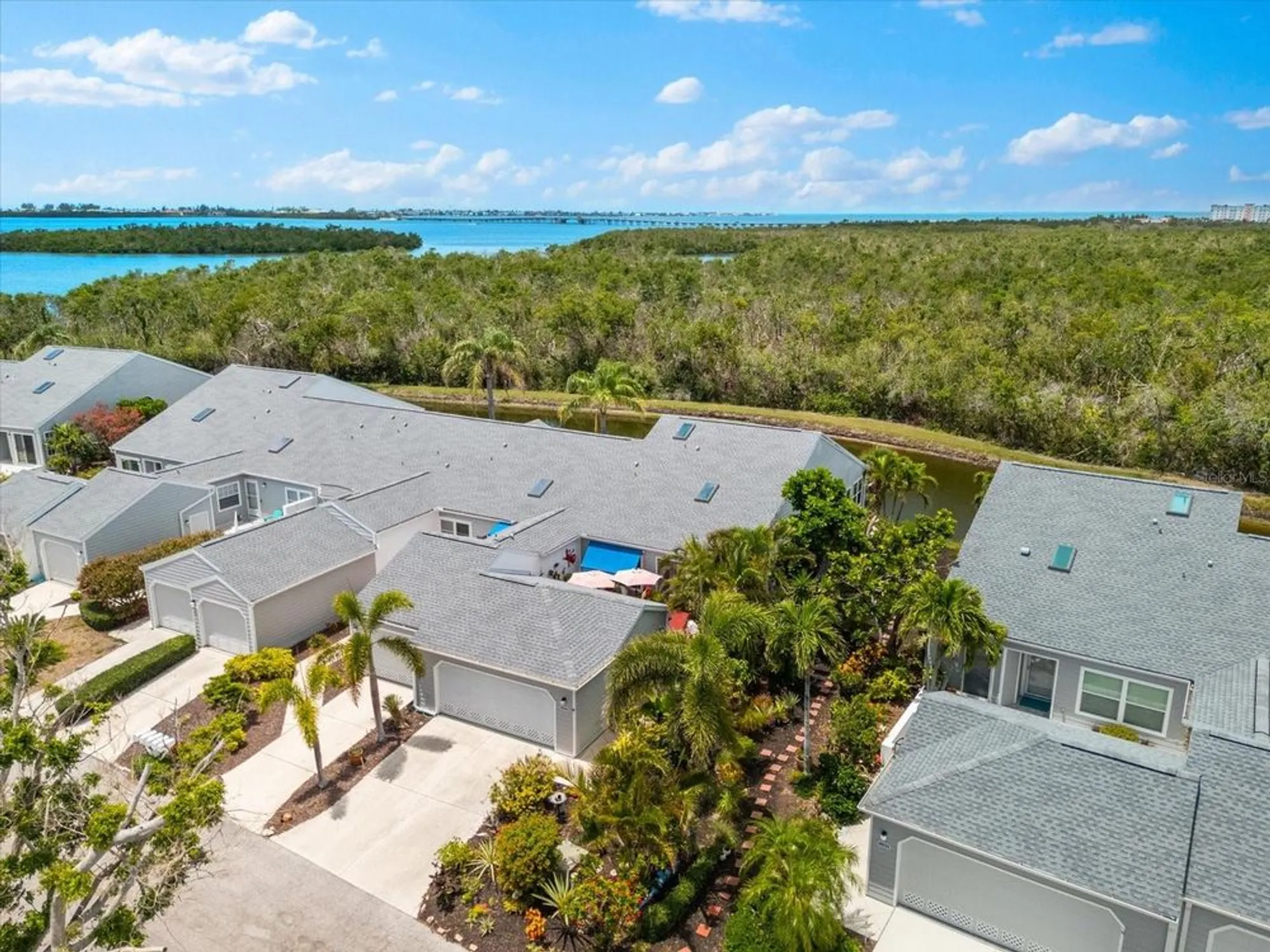 Property Slideshow image 49 of 69 | 1312 perico point cir, Bradenton, FL, 34209